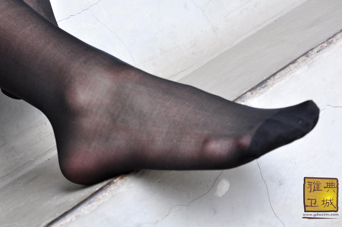 图片[45]-雅典卫城 碎花裙黑丝袜 2010-069 [100P] – 速更版-美库