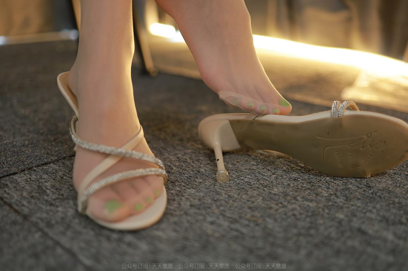 图片[82]-[IESS异思趣向] 2022.08.12 丝享家1175：团团《甜辣女孩》[86P] – 速更版-美库