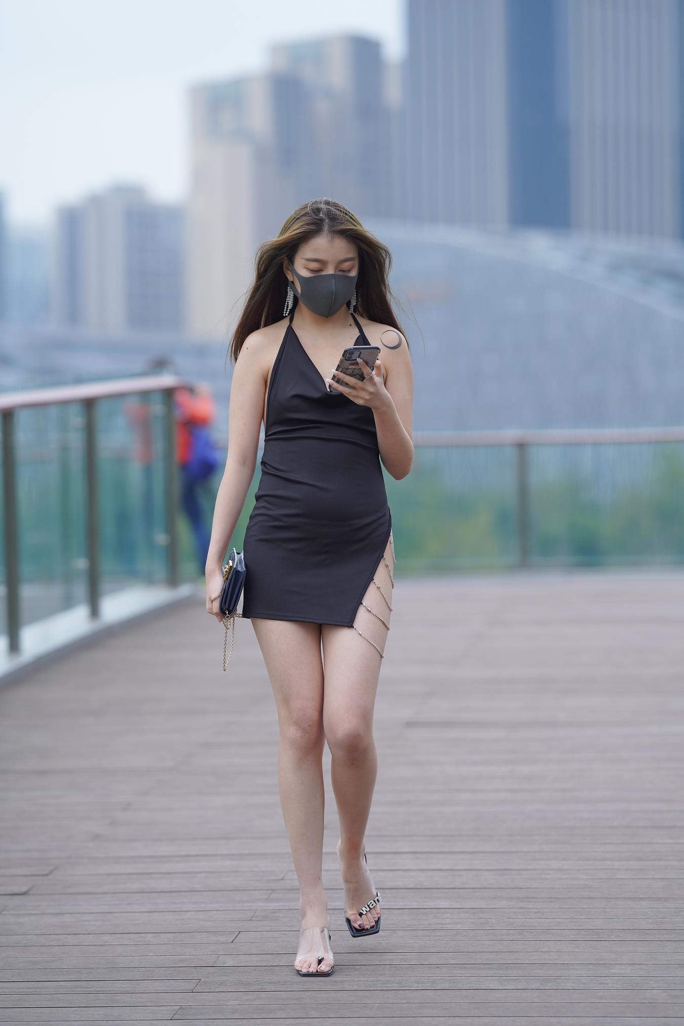 图片[20]-唯美街拍 NO.1107  黑色裙性感美女 （4）[84P] – 速更版-美库