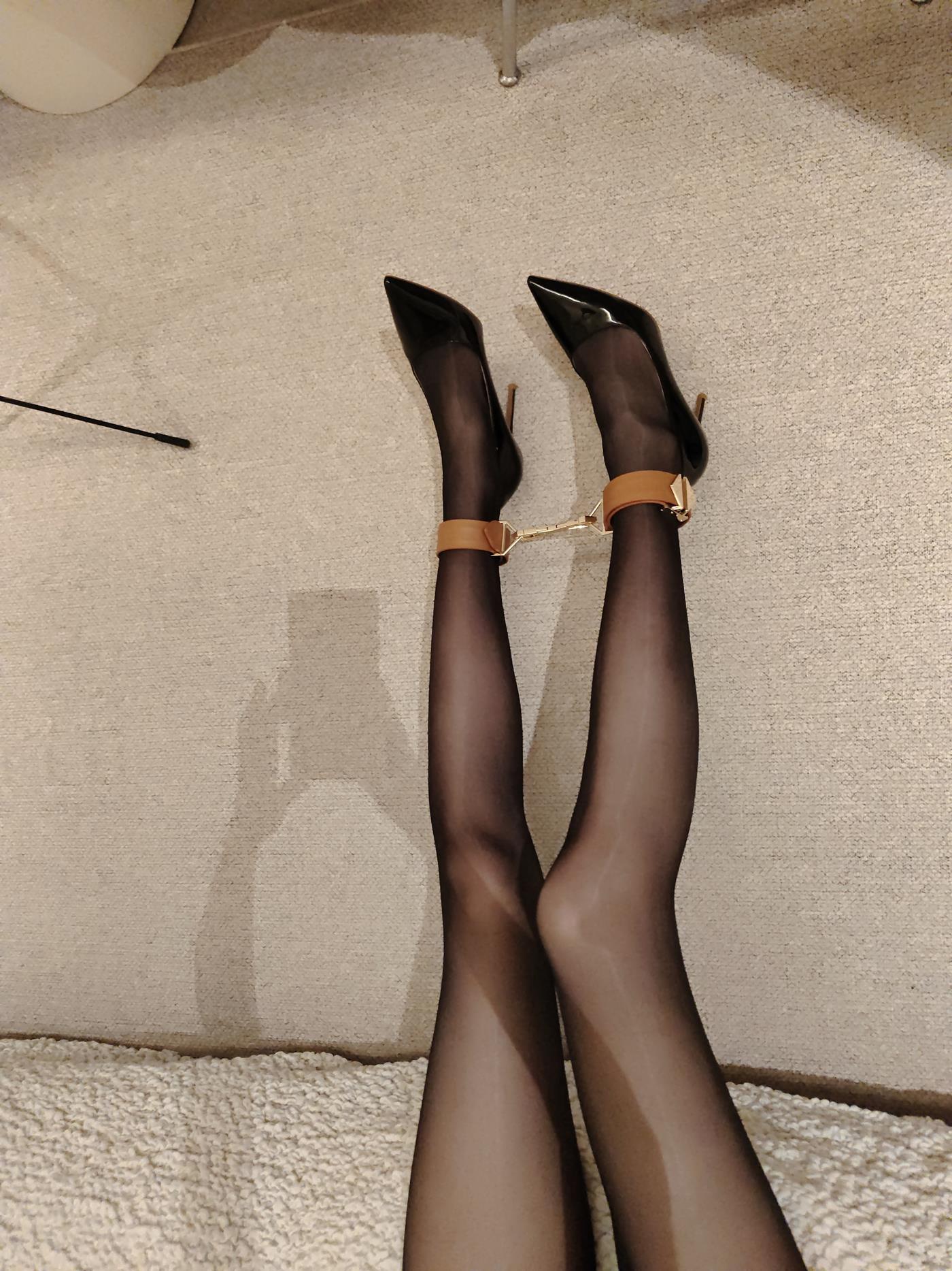 图片[51]-许岚(叁月life)  束缚黑丝 [61P] – 速更版-美库