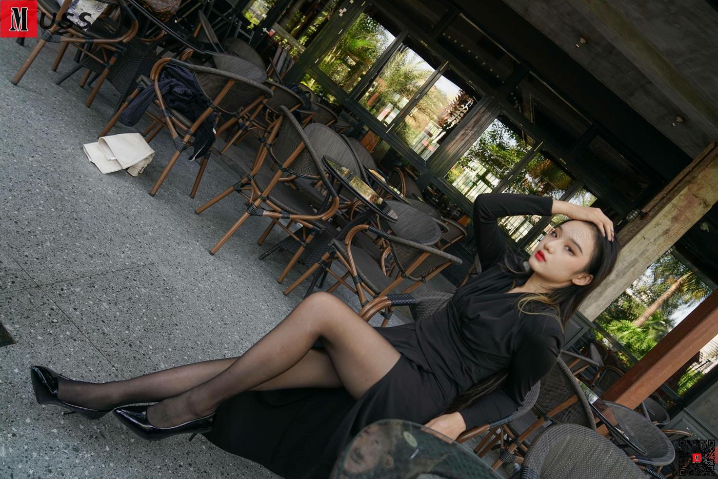 图片[46]-[MussGirl慕丝女郎]NO.407 户外黑丝竹椅A[68P] – 速更版-美库