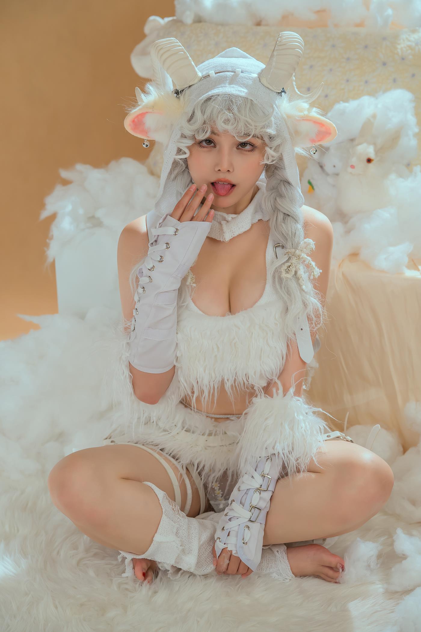 图片[17]-七月喵子  幻想兽娘集日食 伊卡 [22P] – 速更版-美库