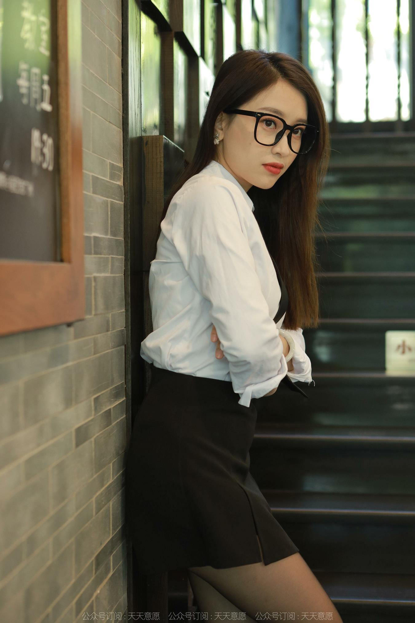 图片[52]-[IESS异思趣向] 耽丝 221028小婕 [87P] – 速更版-美库