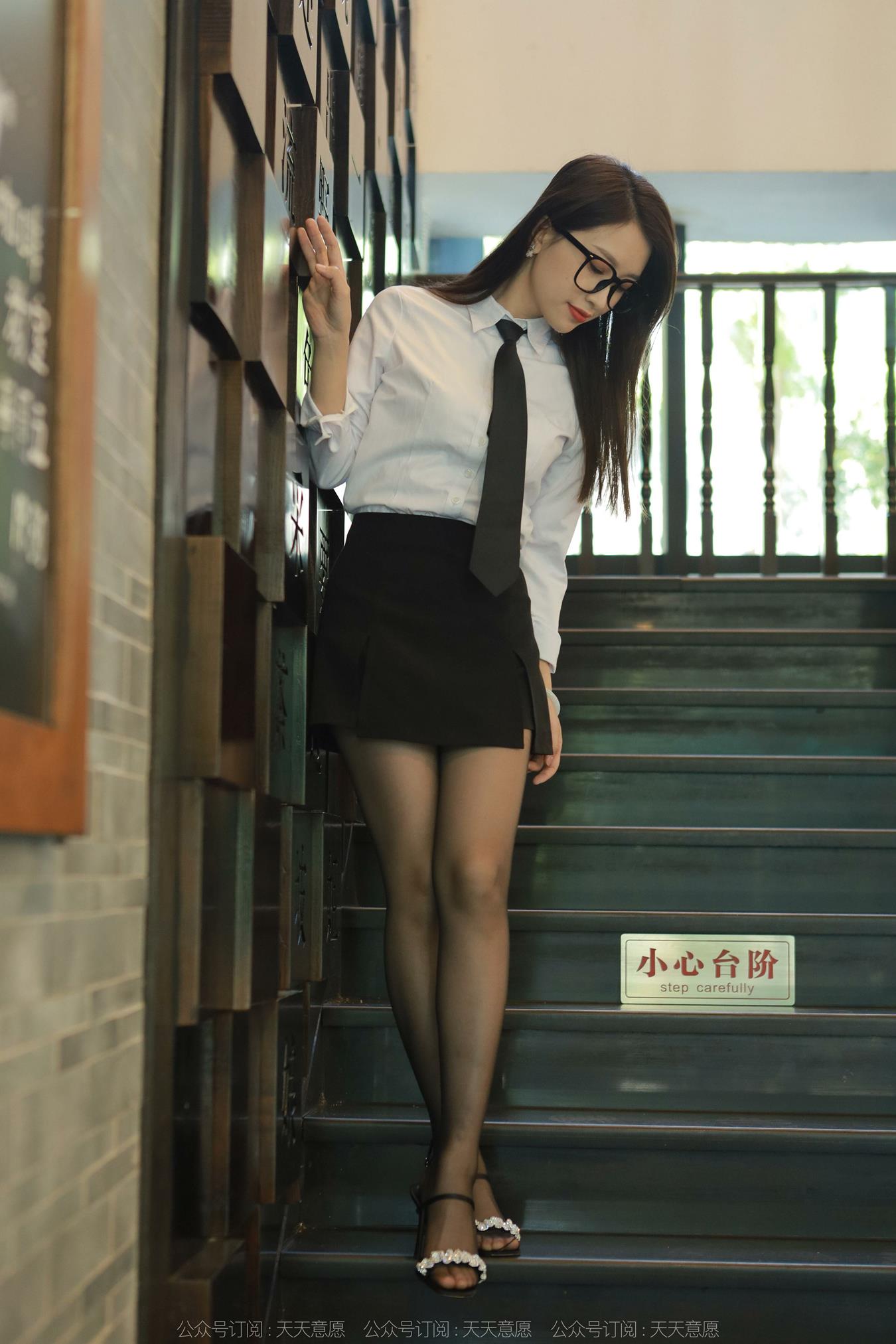 图片[82]-[IESS异思趣向] 耽丝 221028小婕 [87P] – 速更版-美库