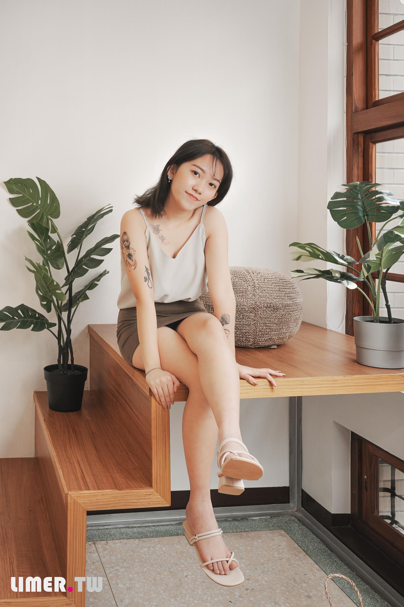 图片[20]-Limerence原创 NO.046 素人Una 凉鞋抹润滑膏[161P] – 速更版-美库