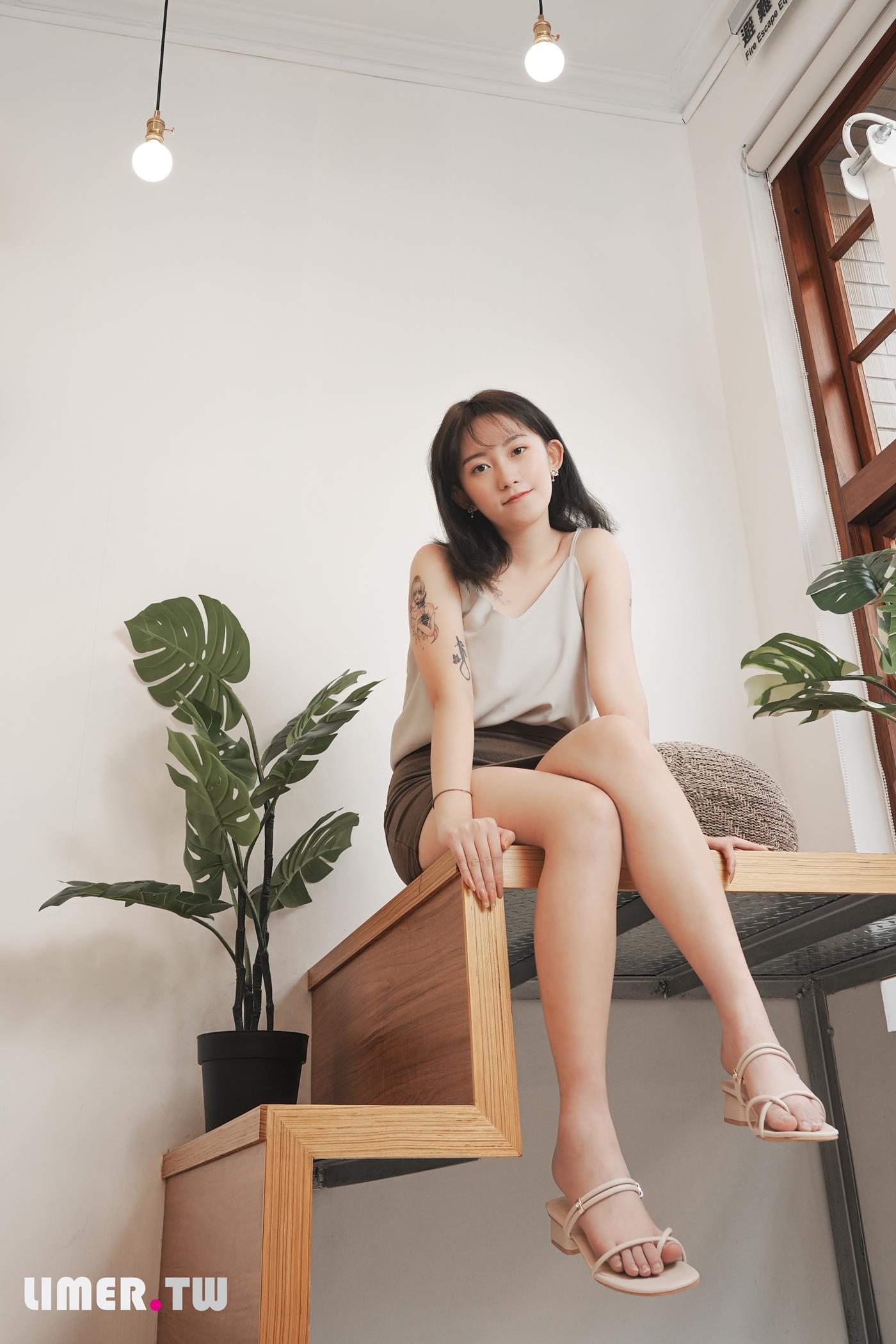 图片[21]-Limerence原创 NO.046 素人Una 凉鞋抹润滑膏[161P] – 速更版-美库