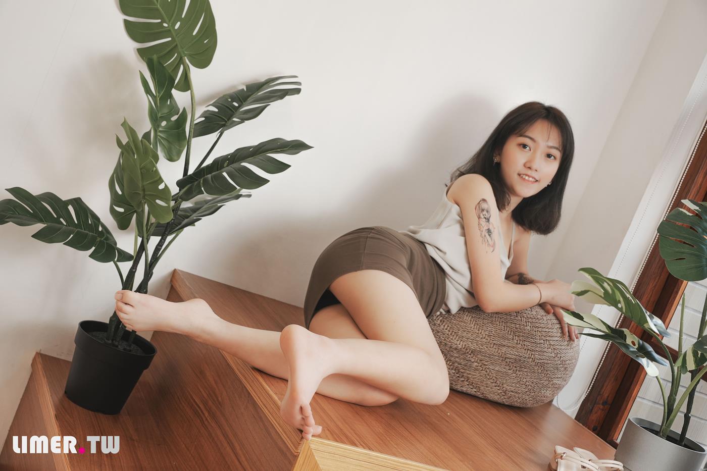 图片[62]-Limerence原创 NO.046 素人Una 凉鞋抹润滑膏[161P] – 速更版-美库