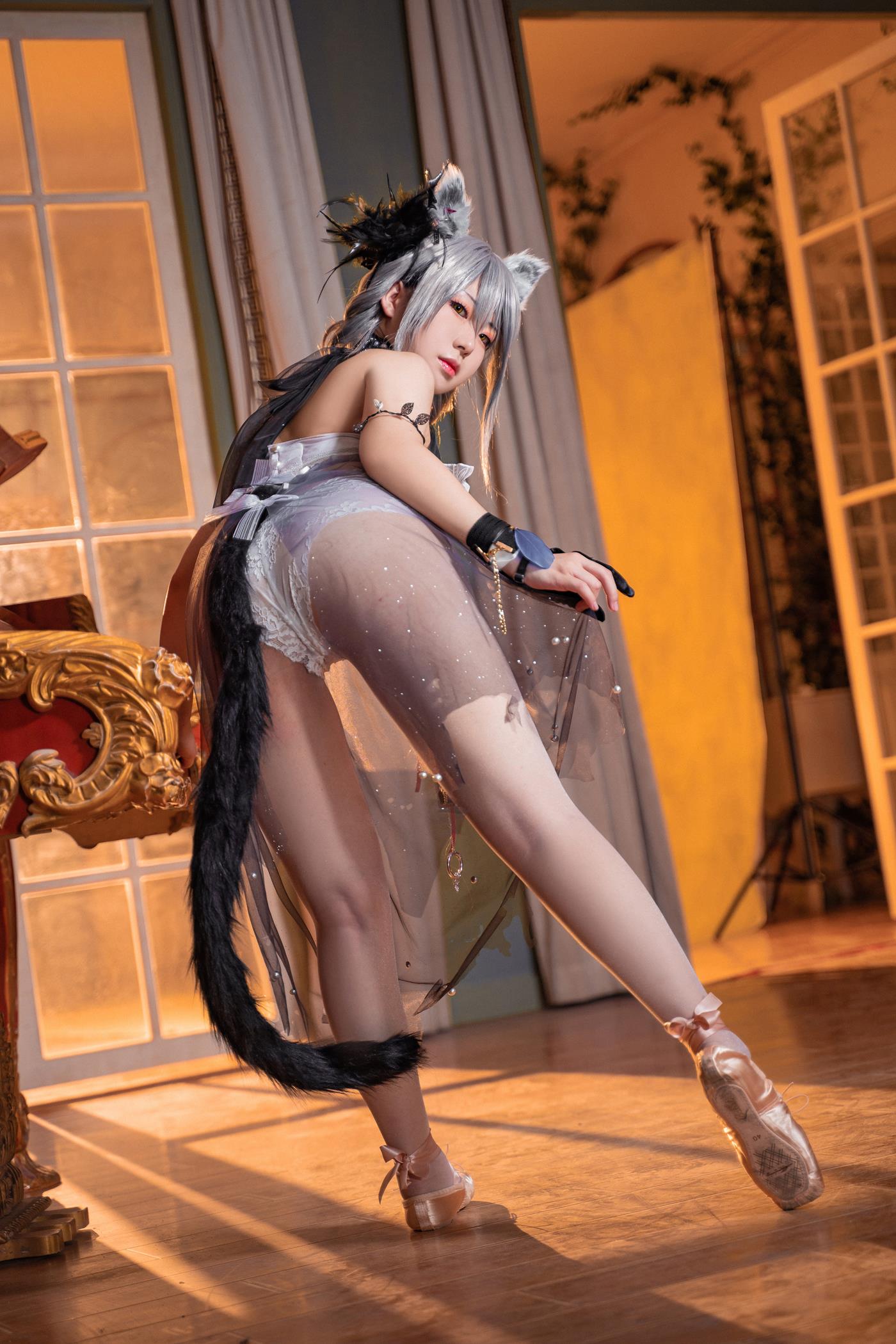 图片[14]-网紅Coser@虎森森  黑芭蕾 [15P] – 速更版-美库