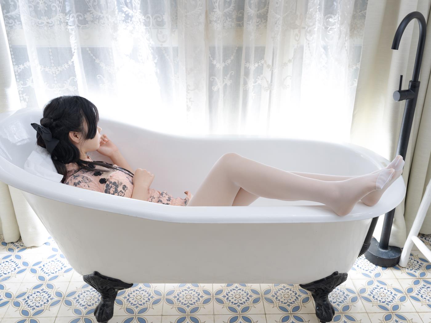 图片[18]-森萝财团写真 月下006 小夜 白丝 15D 超薄[37P] – 速更版-美库