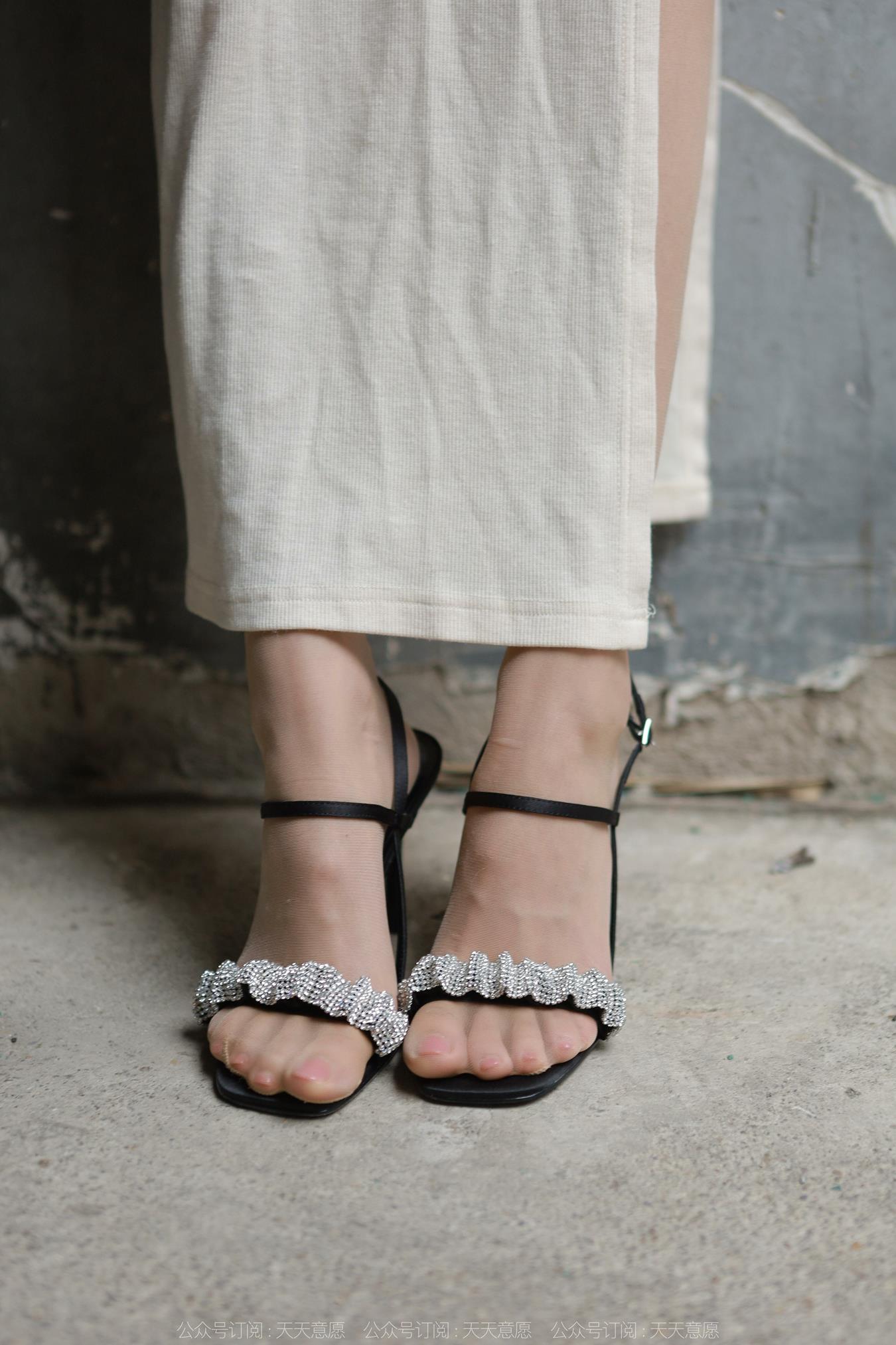 图片[21]-[IESS异思趣向] 耽丝  221101团团 [88P] – 速更版-美库