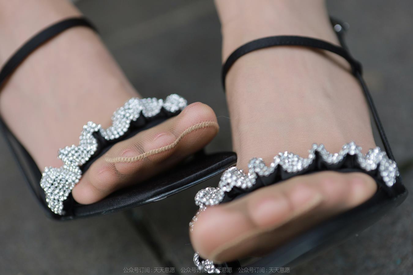 图片[42]-[IESS异思趣向] 耽丝  221101团团 [88P] – 速更版-美库