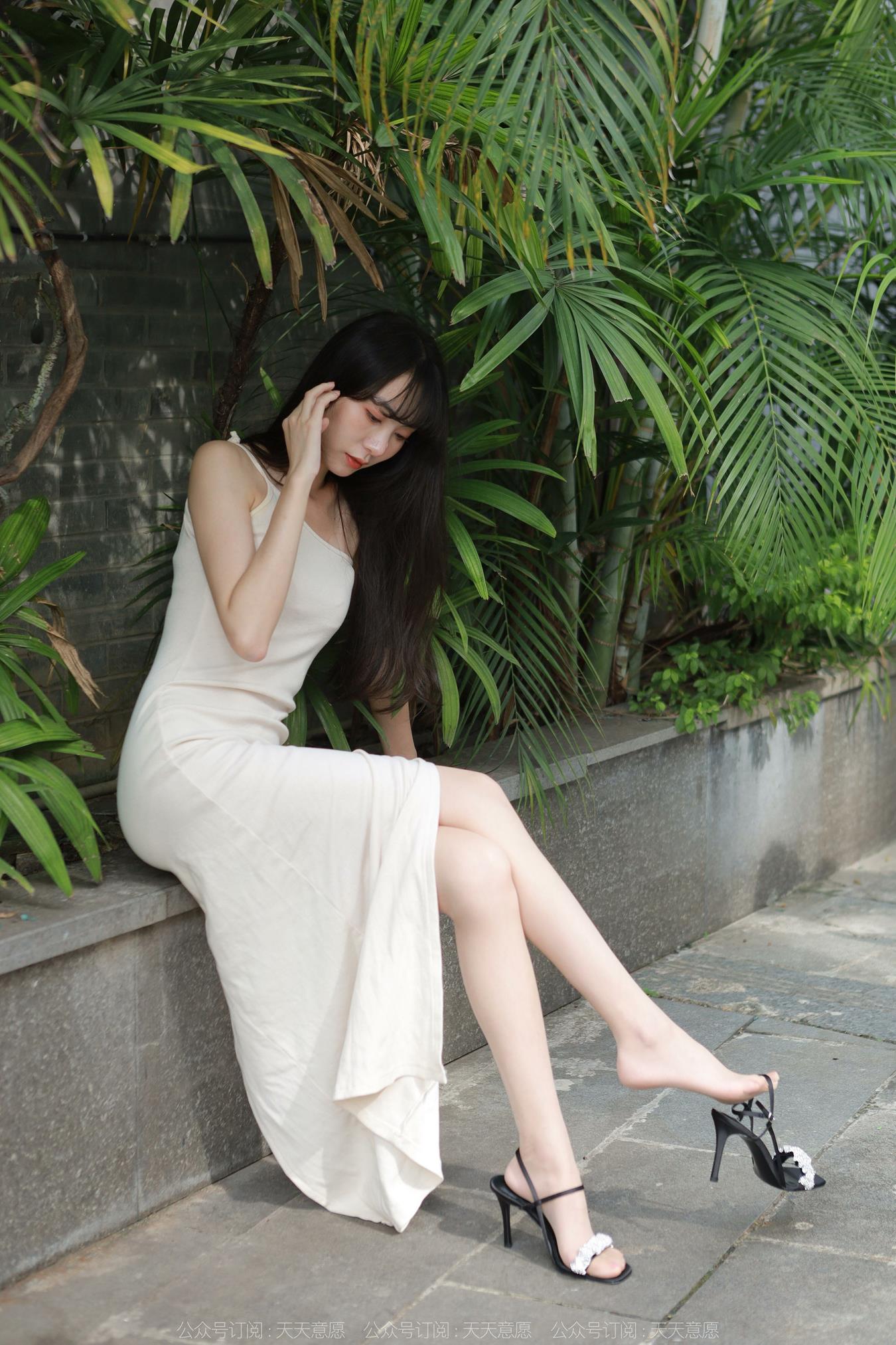 图片[52]-[IESS异思趣向] 耽丝  221101团团 [88P] – 速更版-美库