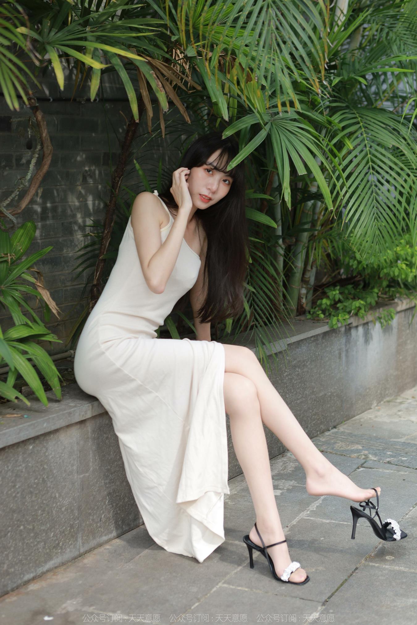 图片[53]-[IESS异思趣向] 耽丝  221101团团 [88P] – 速更版-美库