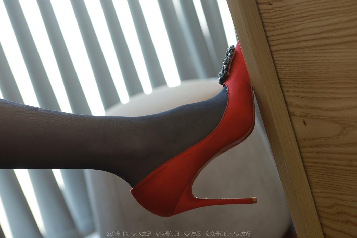 图片[16]-[IESS异思趣向] 2022.08.18 丝享家1181：小宝《烈焰红裙》[90P] – 速更版-美库