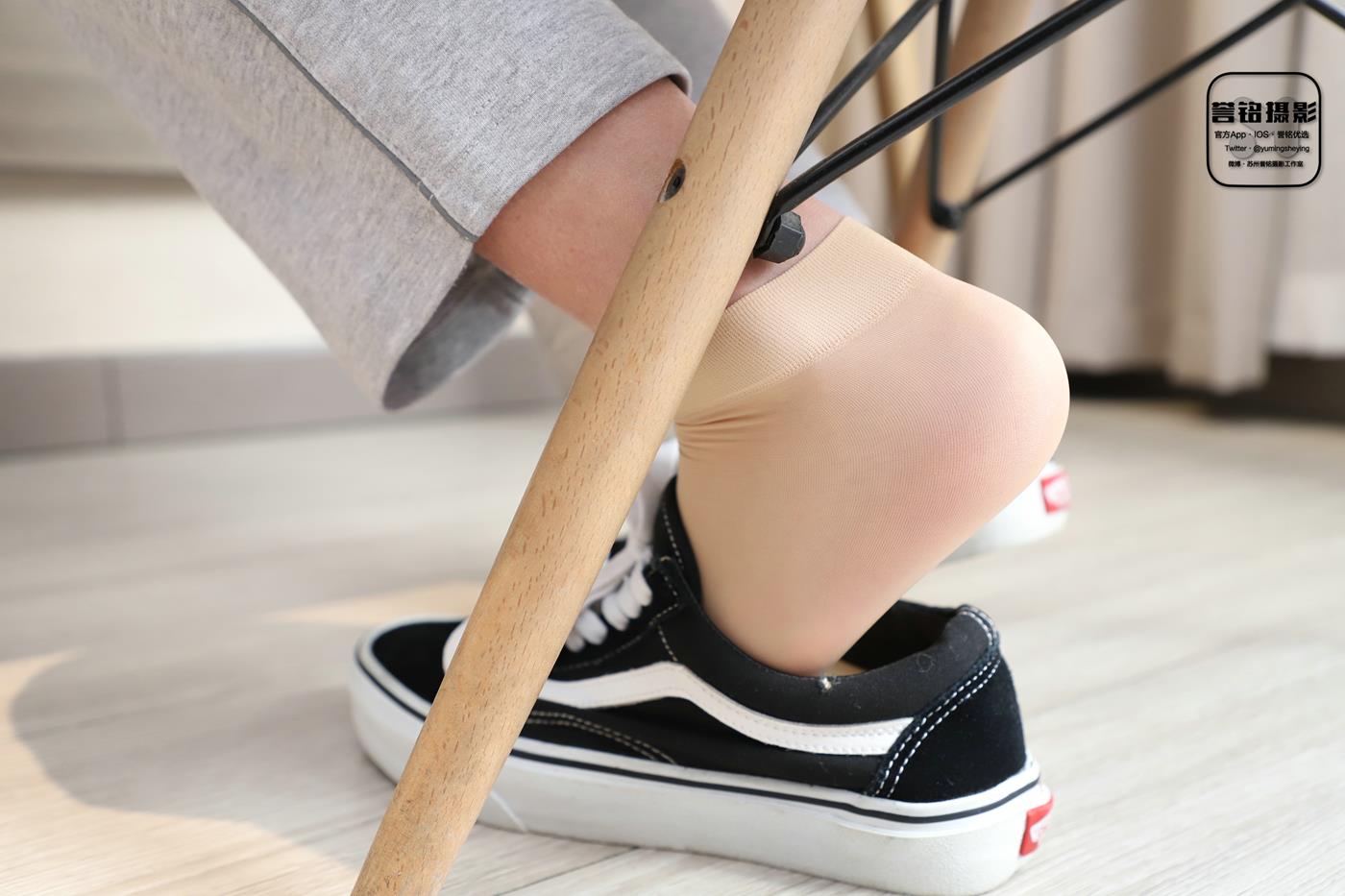 图片[14]-[誉铭传媒]袜足摄影 2023年《微信客户群第二套作品》[90P] – 速更版-美库