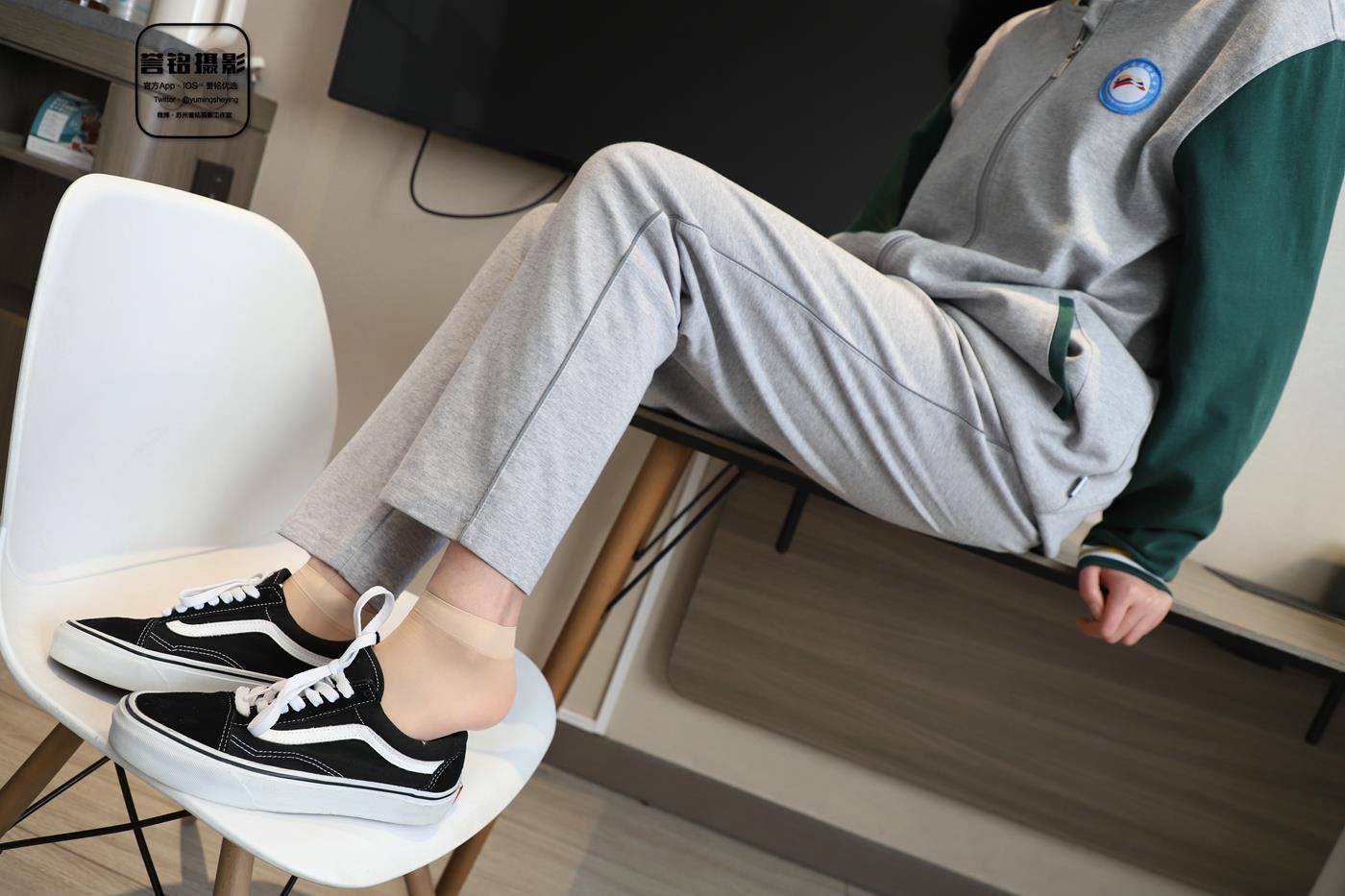 图片[19]-[誉铭传媒]袜足摄影 2023年《微信客户群第二套作品》[90P] – 速更版-美库