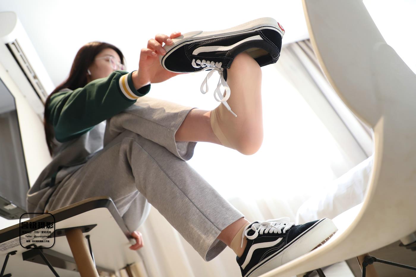 图片[24]-[誉铭传媒]袜足摄影 2023年《微信客户群第二套作品》[90P] – 速更版-美库