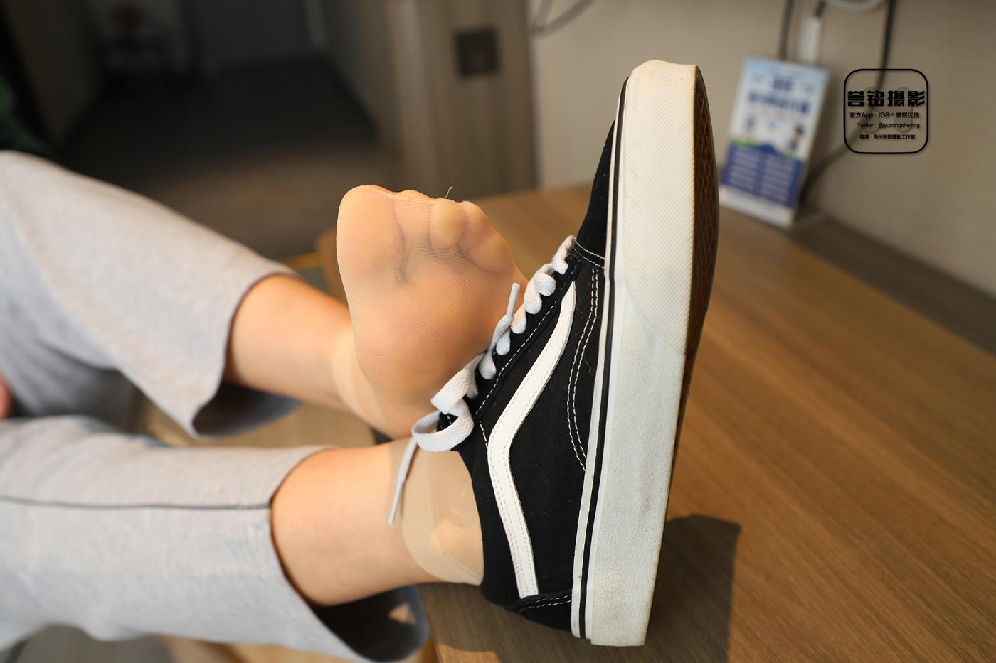 图片[33]-[誉铭传媒]袜足摄影 2023年《微信客户群第二套作品》[90P] – 速更版-美库
