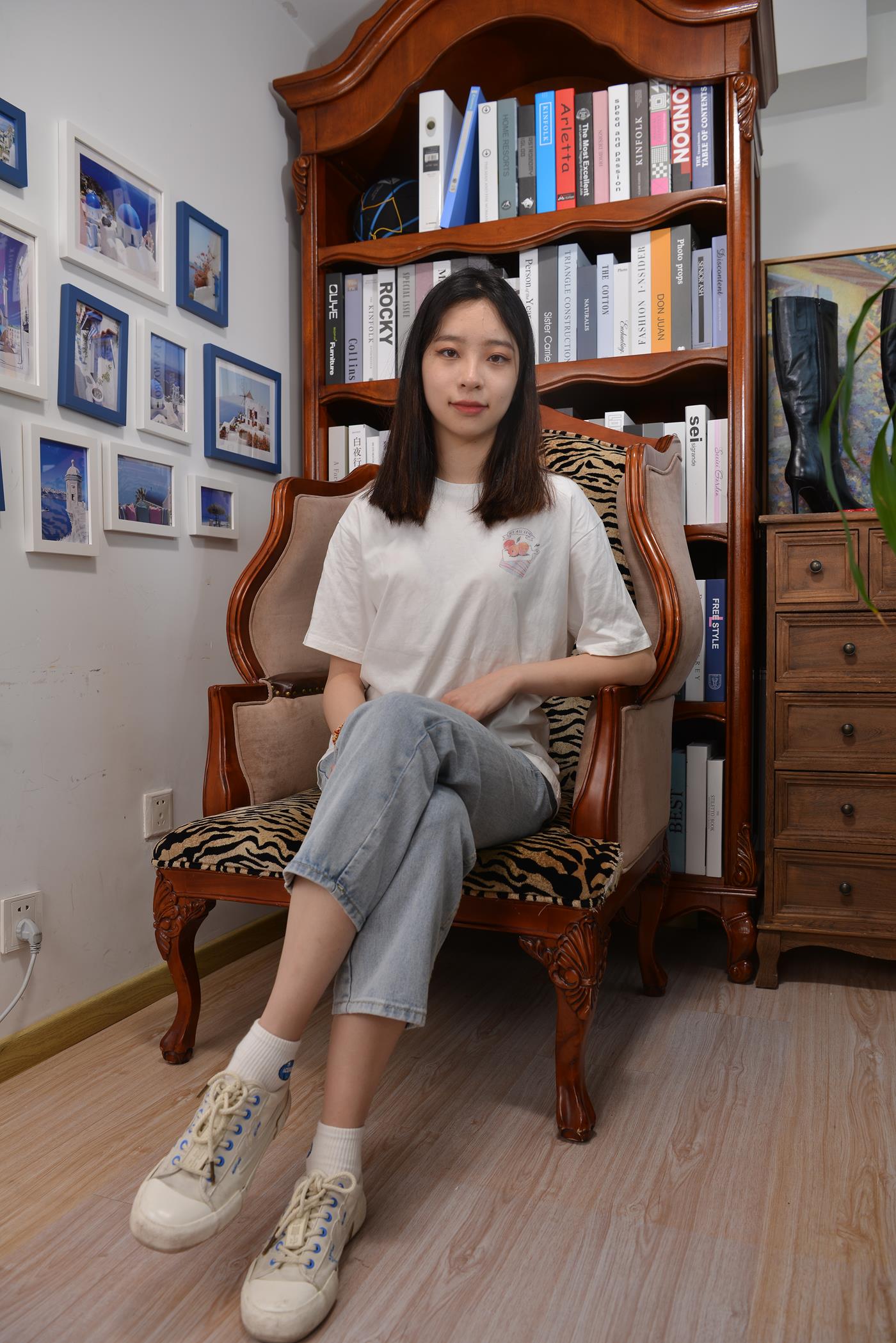 图片[11]-[Sexy Asian Girls Feet] No.017 美女YIYI姓感的40码大脚丫 [122P] – 速更版-美库