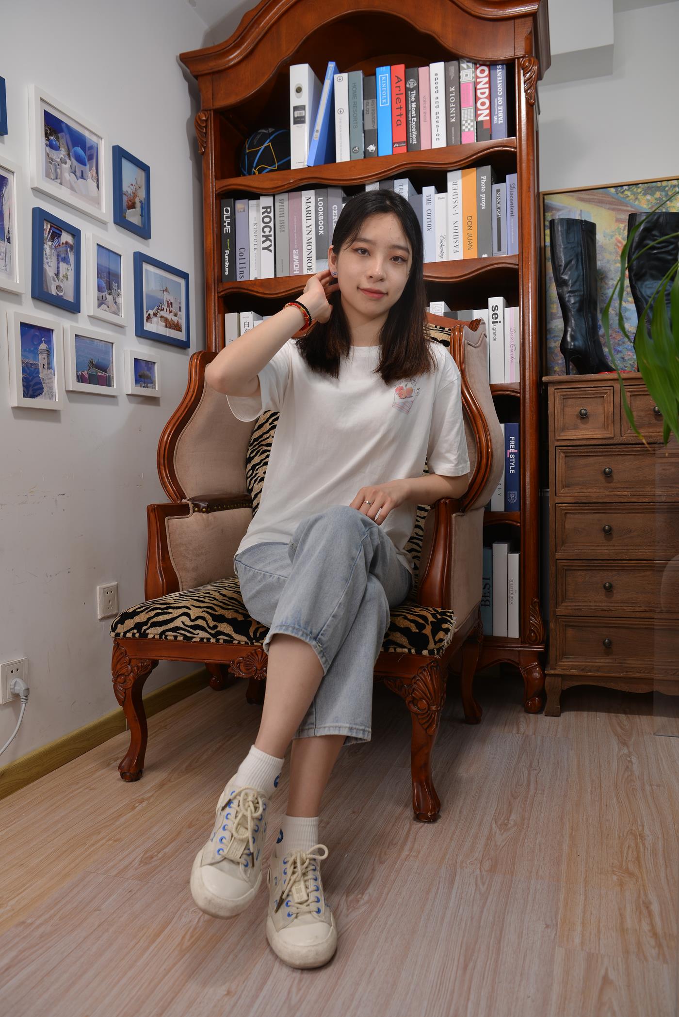 图片[14]-[Sexy Asian Girls Feet] No.017 美女YIYI姓感的40码大脚丫 [122P] – 速更版-美库