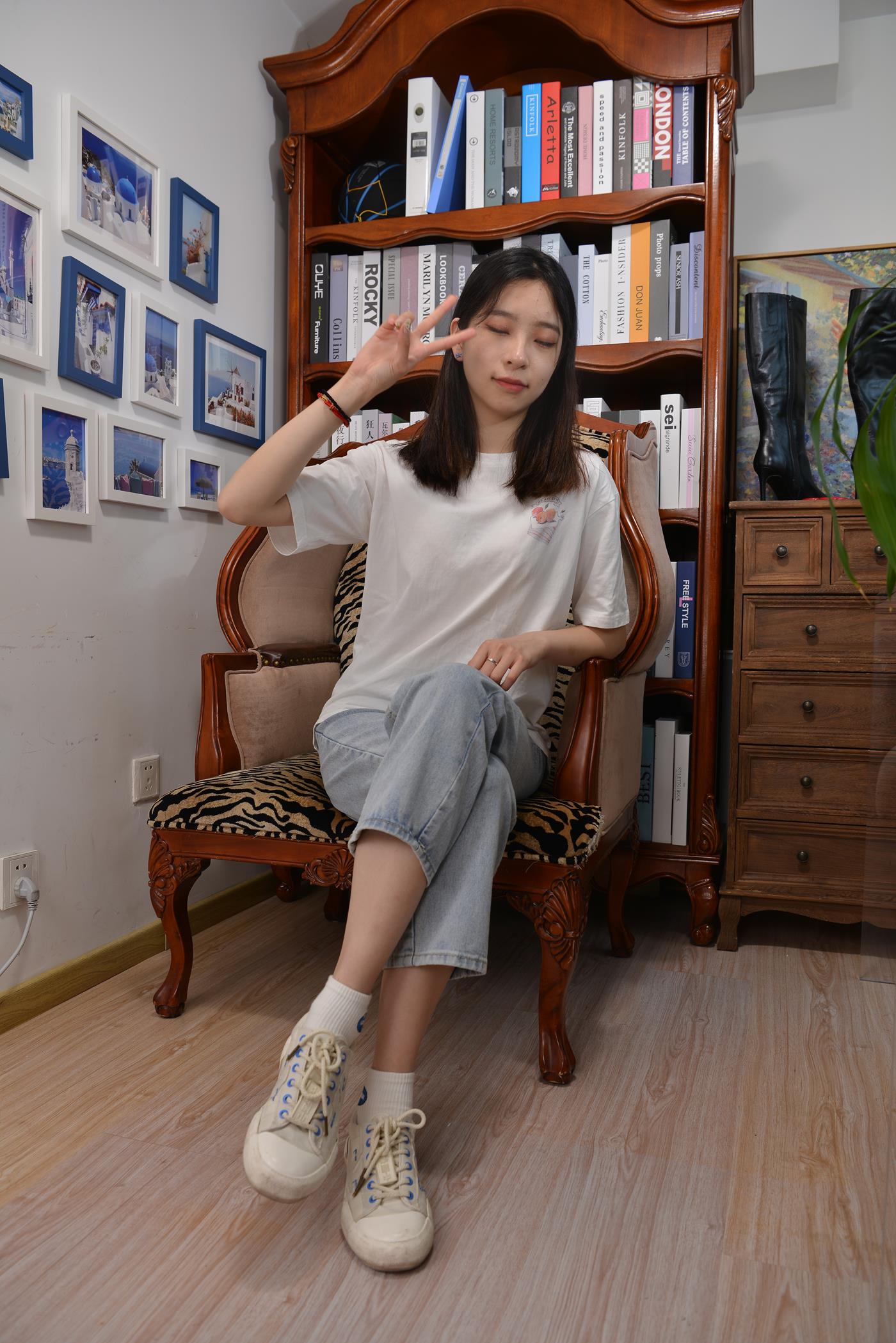 图片[15]-[Sexy Asian Girls Feet] No.017 美女YIYI姓感的40码大脚丫 [122P] – 速更版-美库