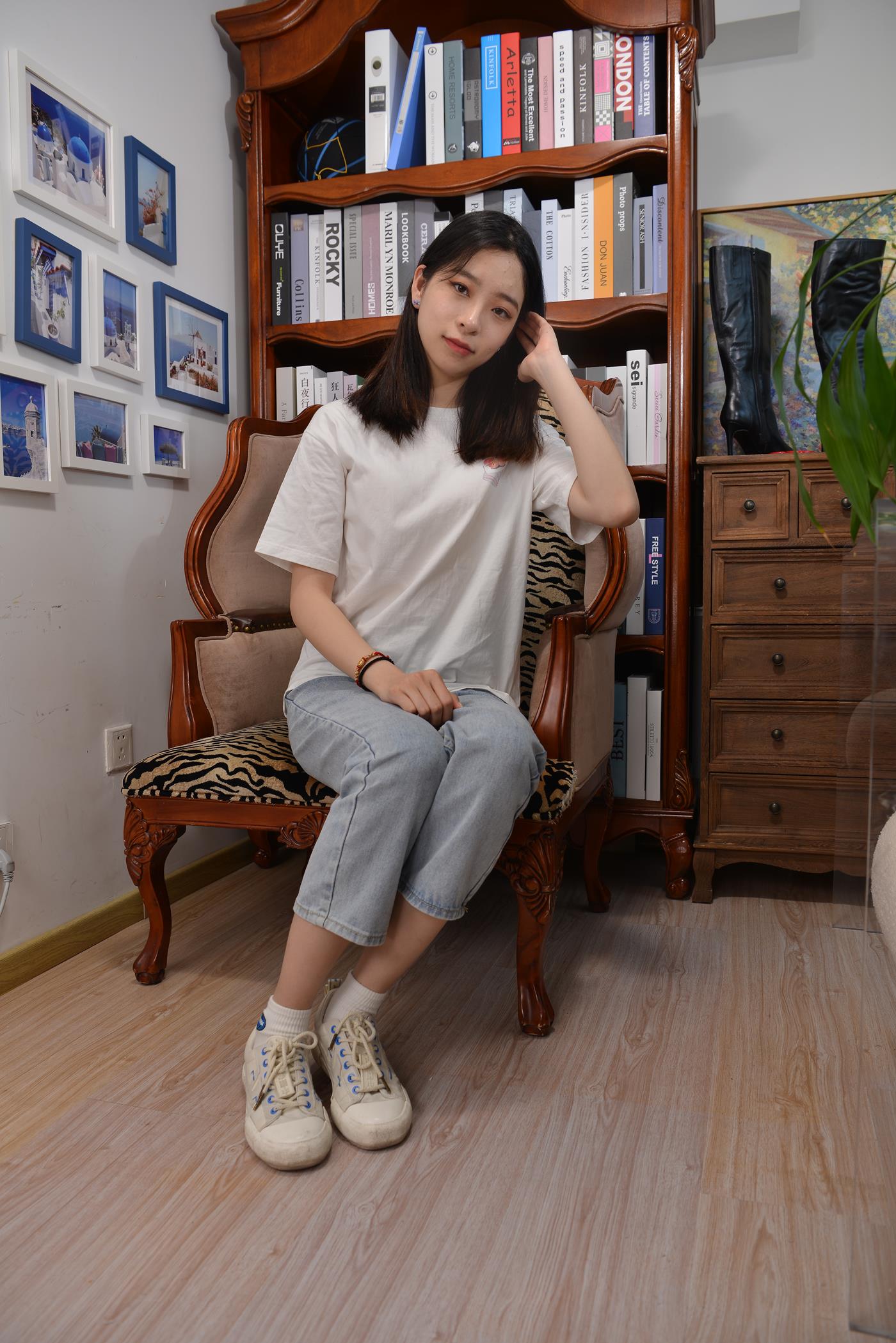 图片[22]-[Sexy Asian Girls Feet] No.017 美女YIYI姓感的40码大脚丫 [122P] – 速更版-美库