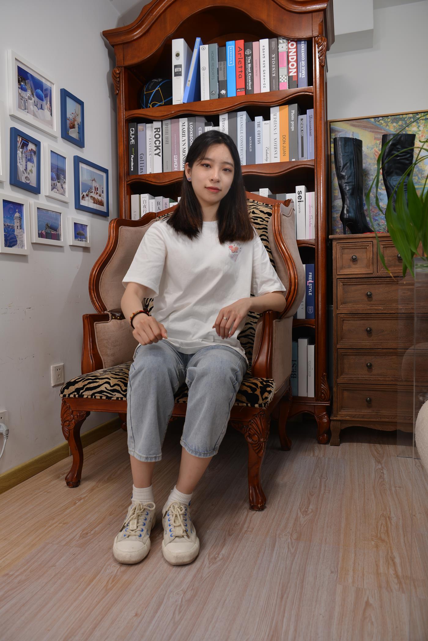 图片[25]-[Sexy Asian Girls Feet] No.017 美女YIYI姓感的40码大脚丫 [122P] – 速更版-美库