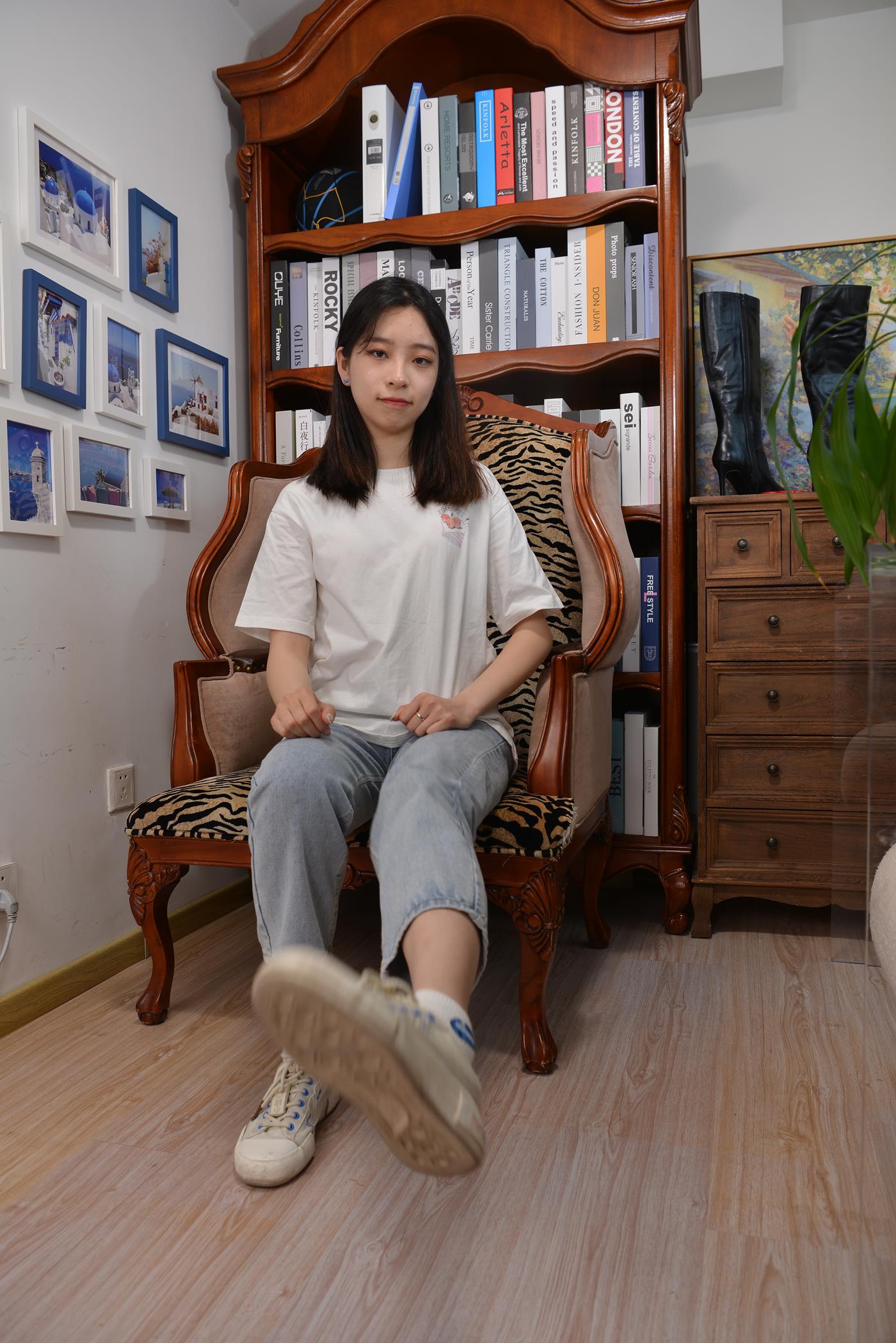 图片[26]-[Sexy Asian Girls Feet] No.017 美女YIYI姓感的40码大脚丫 [122P] – 速更版-美库