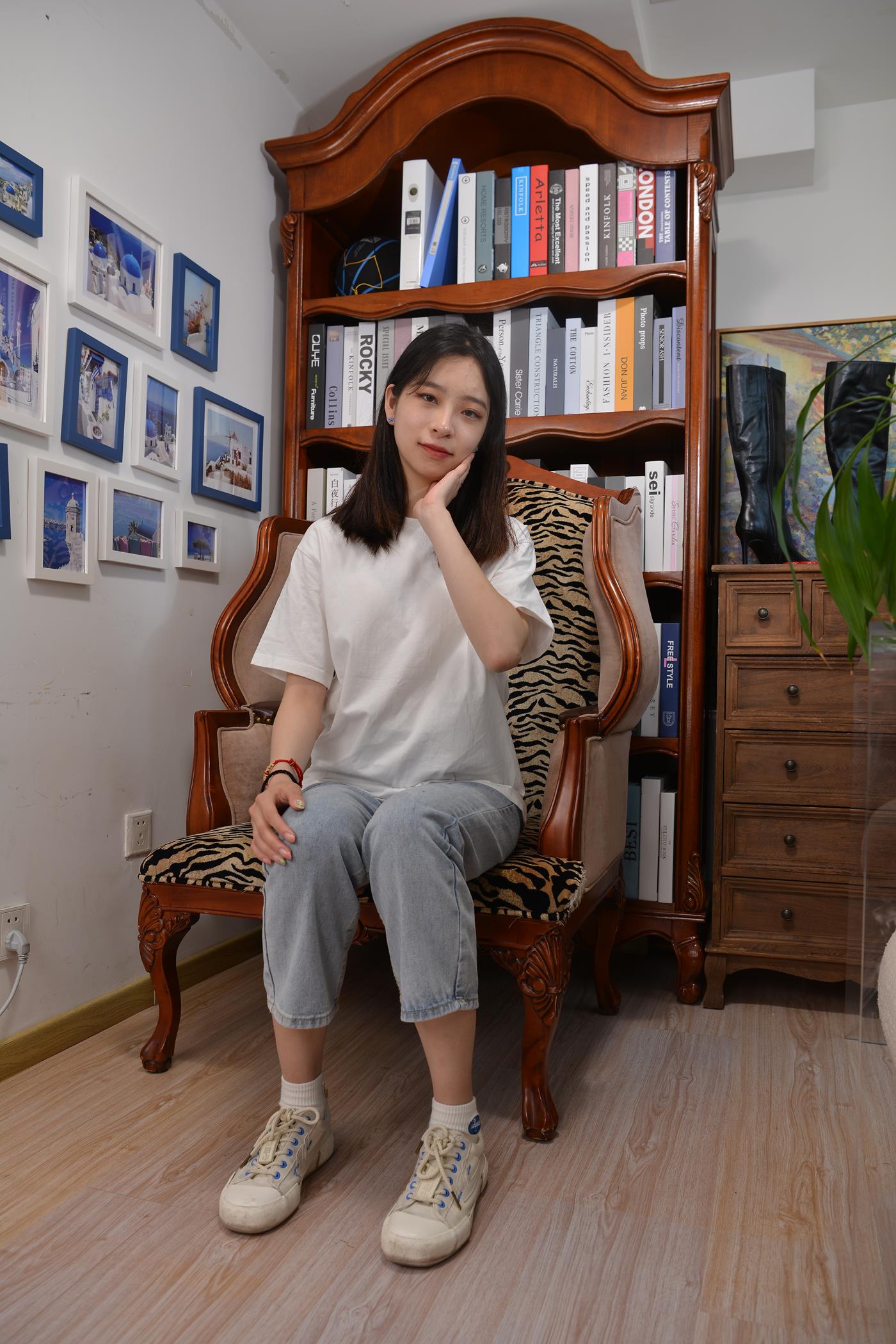 图片[31]-[Sexy Asian Girls Feet] No.017 美女YIYI姓感的40码大脚丫 [122P] – 速更版-美库