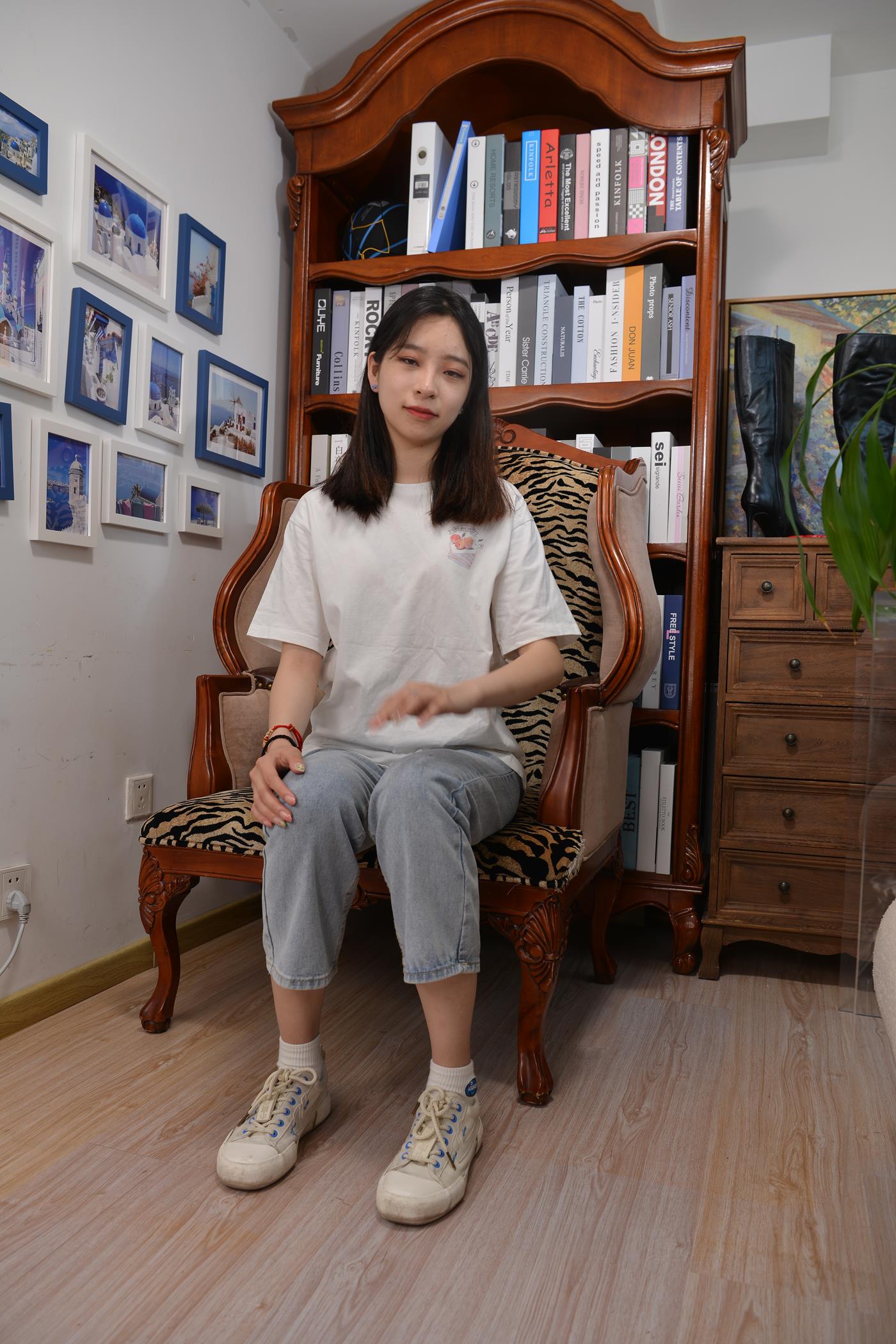 图片[32]-[Sexy Asian Girls Feet] No.017 美女YIYI姓感的40码大脚丫 [122P] – 速更版-美库