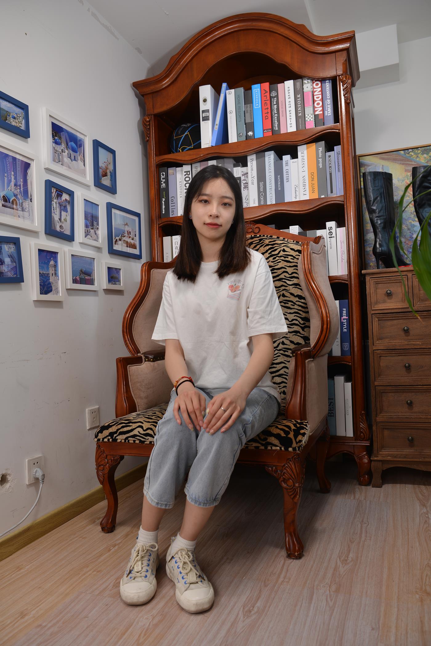 图片[37]-[Sexy Asian Girls Feet] No.017 美女YIYI姓感的40码大脚丫 [122P] – 速更版-美库