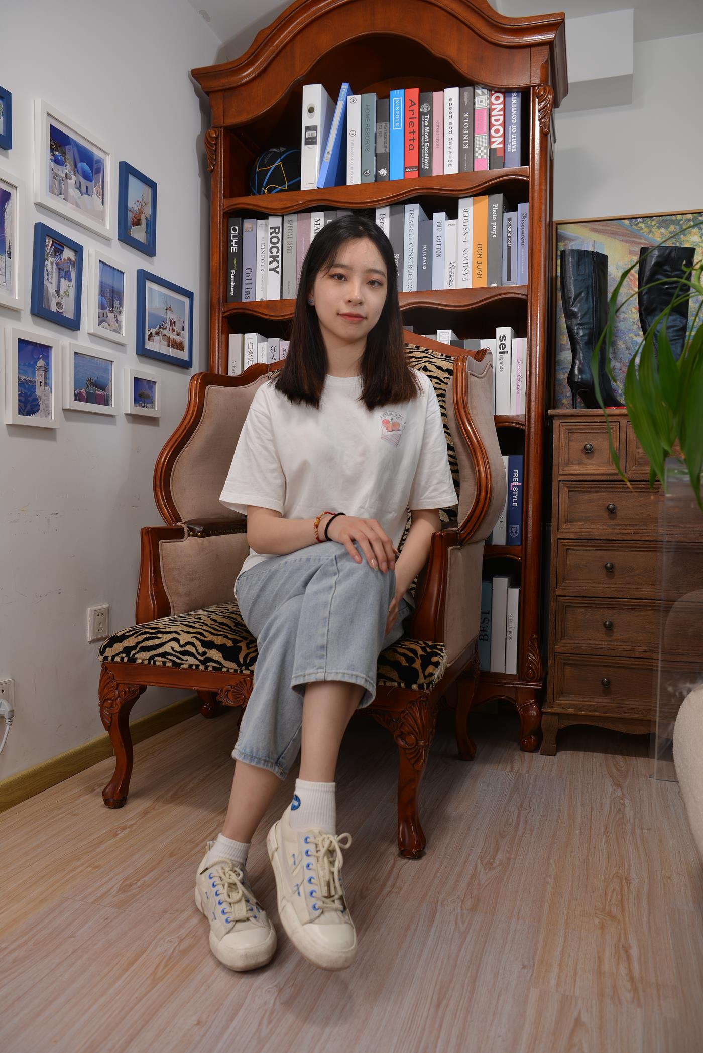 图片[40]-[Sexy Asian Girls Feet] No.017 美女YIYI姓感的40码大脚丫 [122P] – 速更版-美库