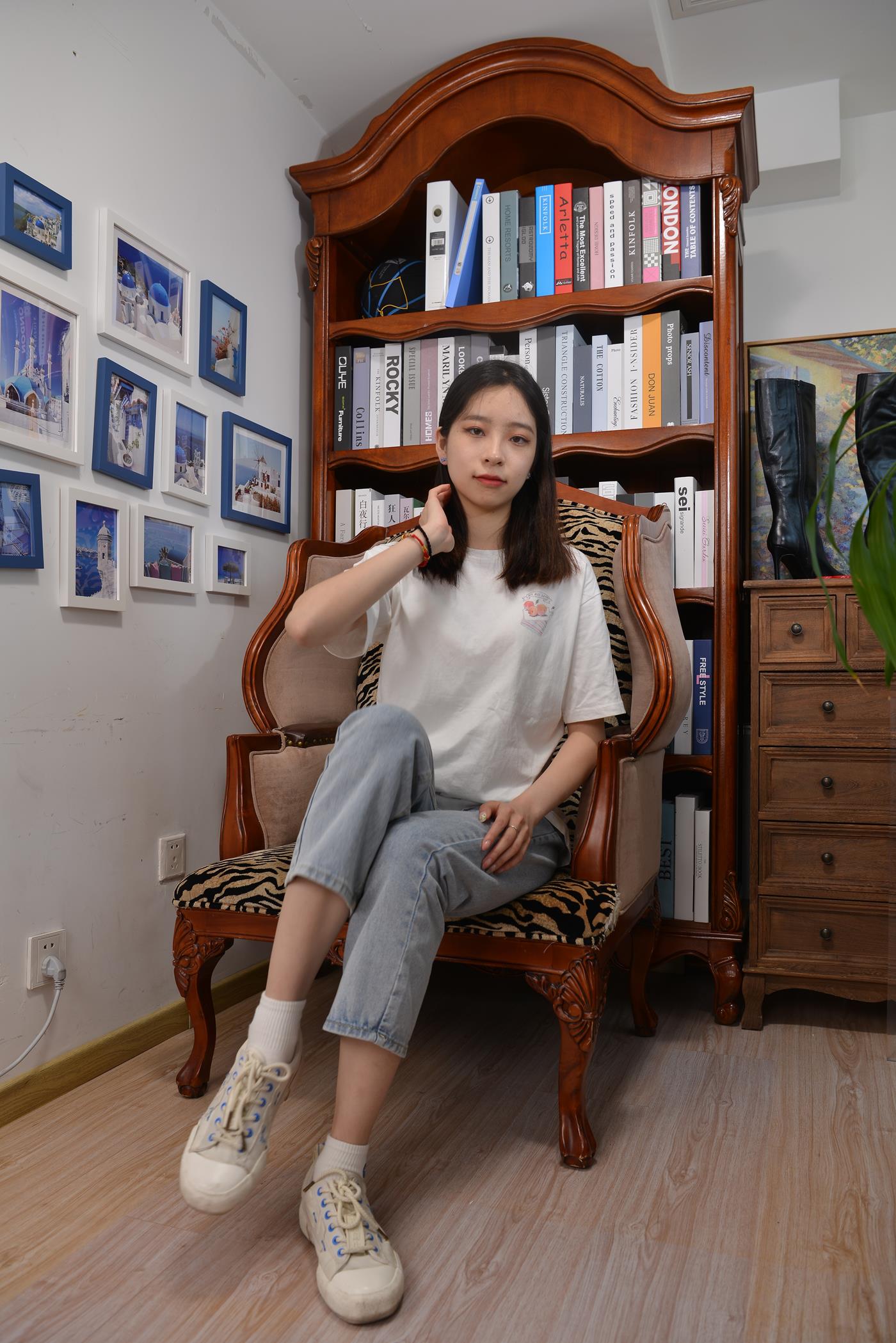 图片[42]-[Sexy Asian Girls Feet] No.017 美女YIYI姓感的40码大脚丫 [122P] – 速更版-美库