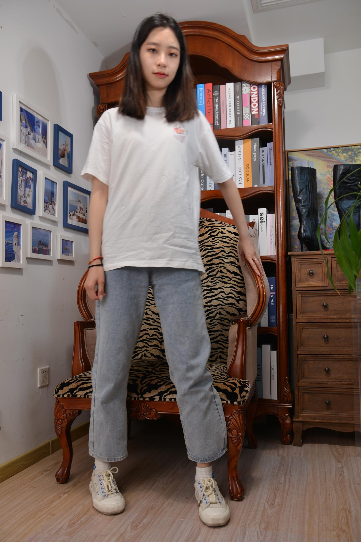 图片[51]-[Sexy Asian Girls Feet] No.017 美女YIYI姓感的40码大脚丫 [122P] – 速更版-美库