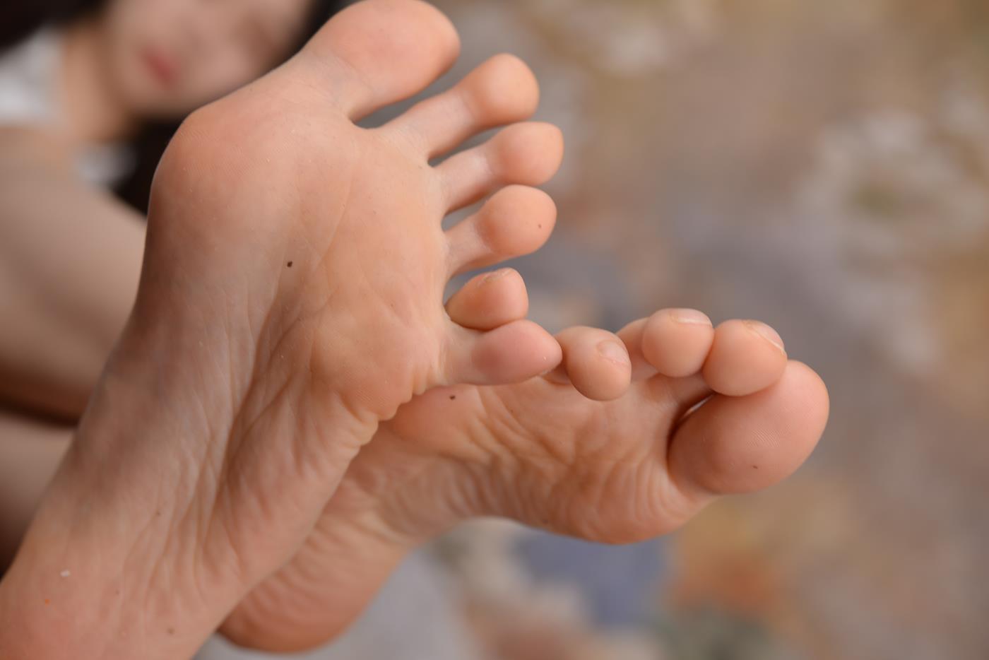 图片[66]-[Sexy Asian Girls Feet] No.018 美女YIYI姓感的40码大脚丫 [130P] – 速更版-美库