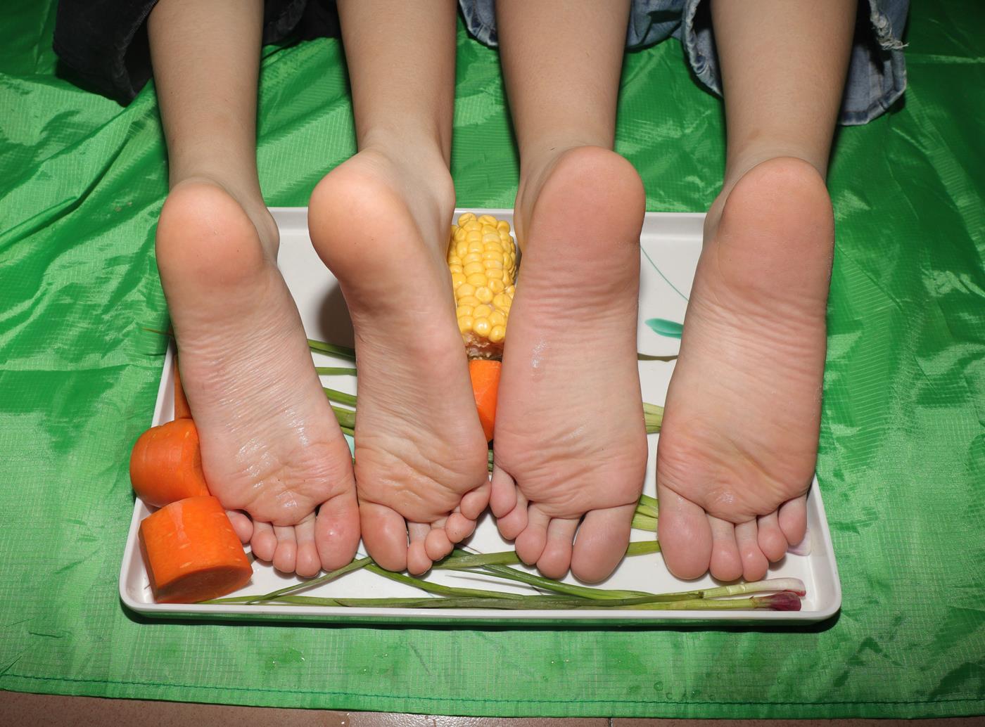 图片[20]-[Pary学生模拍] No.035 表妹与小芳拍完美jiao拍食物去 [91P] – 速更版-美库