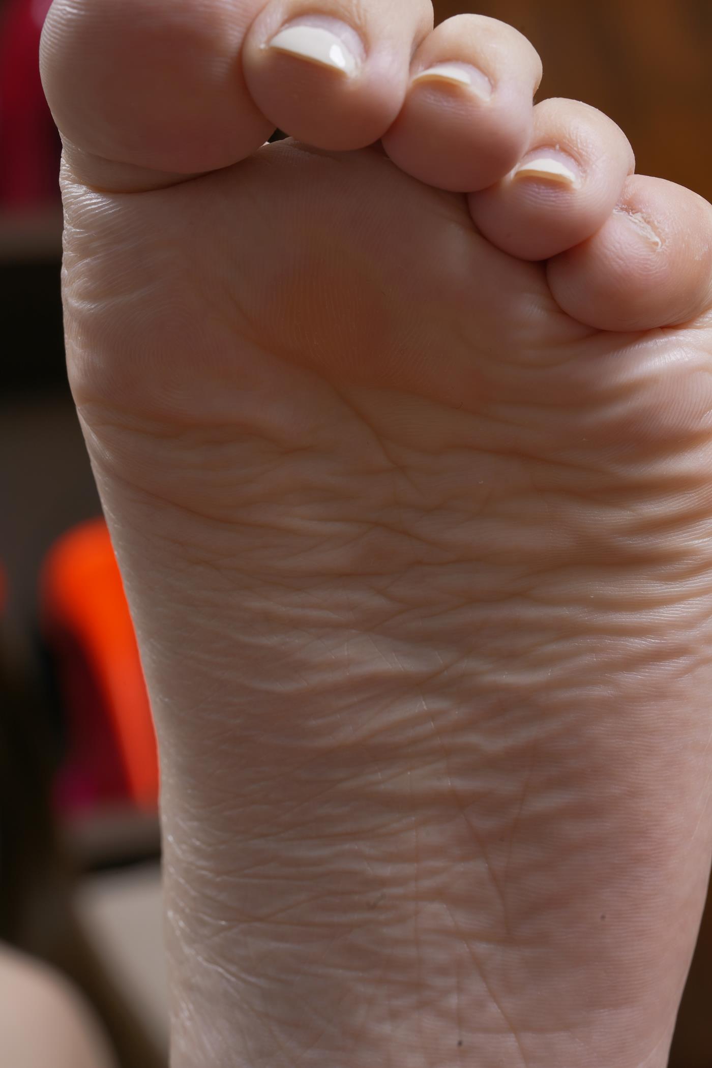 图片[85]-[Sexy Asian Girls Feet] No.020 小女生何宁宁的姓感的小脚丫裸足 [122P] – 速更版-美库