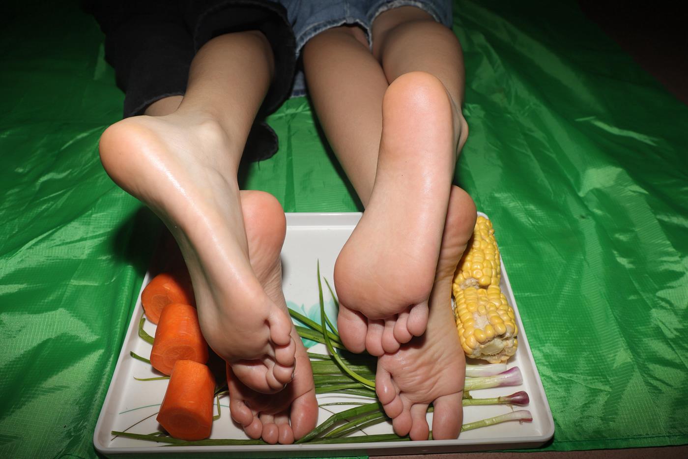 图片[81]-[Pary学生模拍] No.035 表妹与小芳拍完美jiao拍食物去 [91P] – 速更版-美库