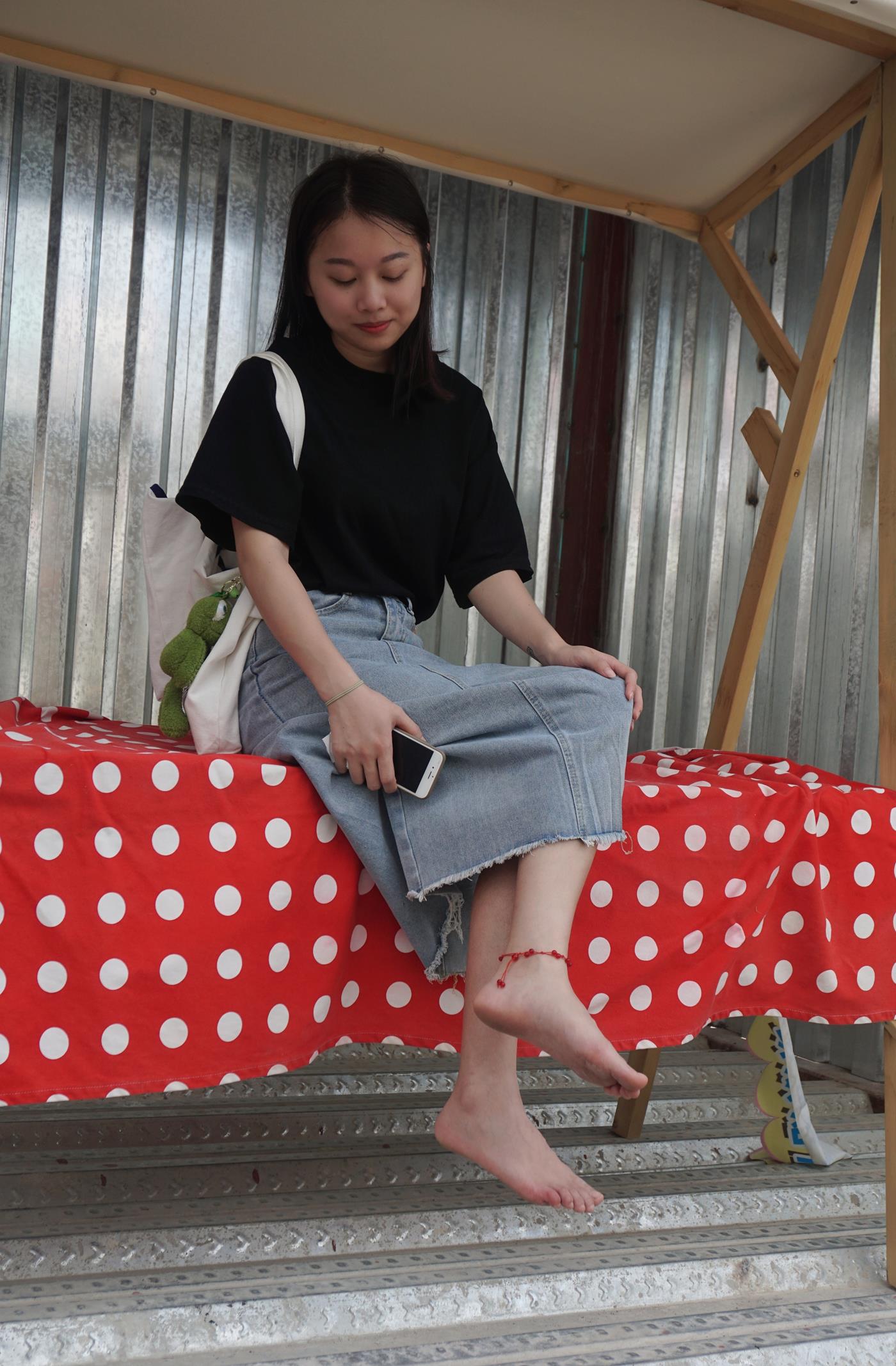 图片[31]-[Pary学生模拍] No.036 莹莹赤脚游玩创意产业园 [145P] – 速更版-美库