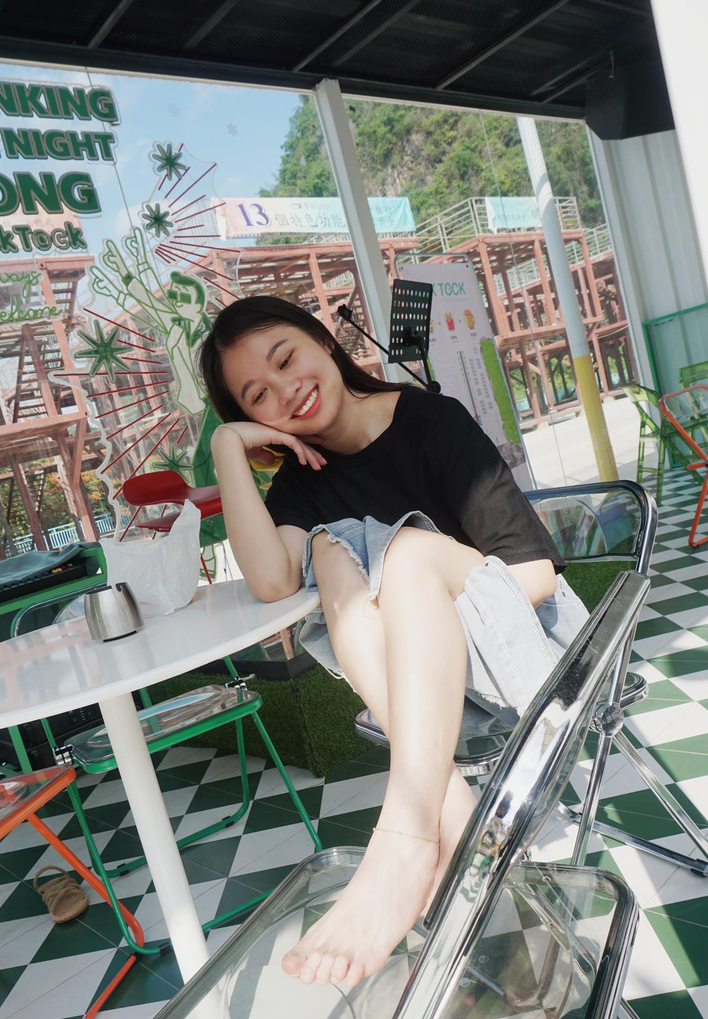 图片[71]-[Pary学生模拍] No.036 莹莹赤脚游玩创意产业园 [145P] – 速更版-美库