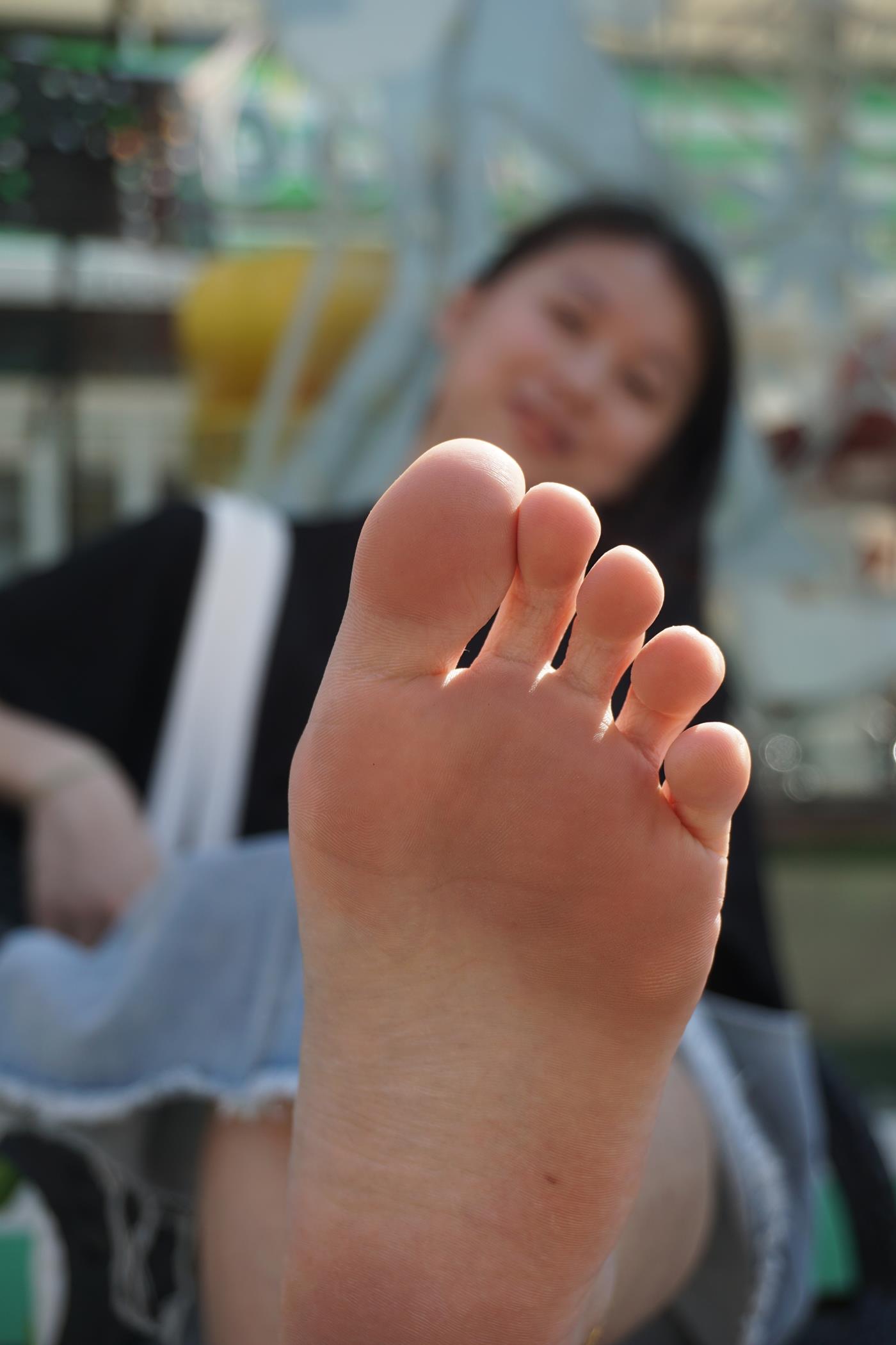 图片[92]-[Pary学生模拍] No.036 莹莹赤脚游玩创意产业园 [145P] – 速更版-美库