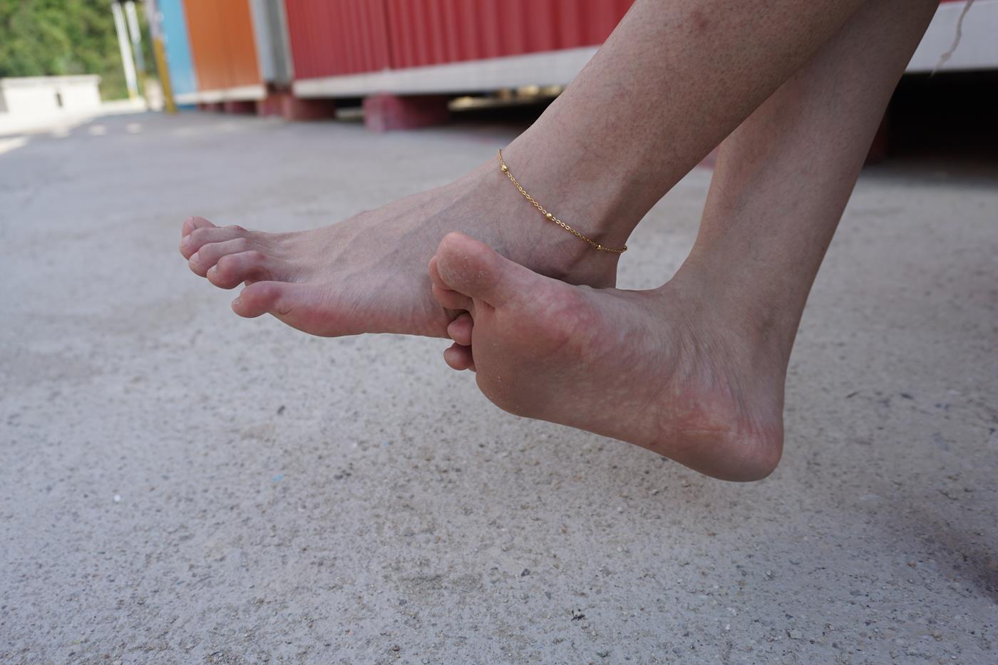 图片[110]-[Pary学生模拍] No.036 莹莹赤脚游玩创意产业园 [145P] – 速更版-美库