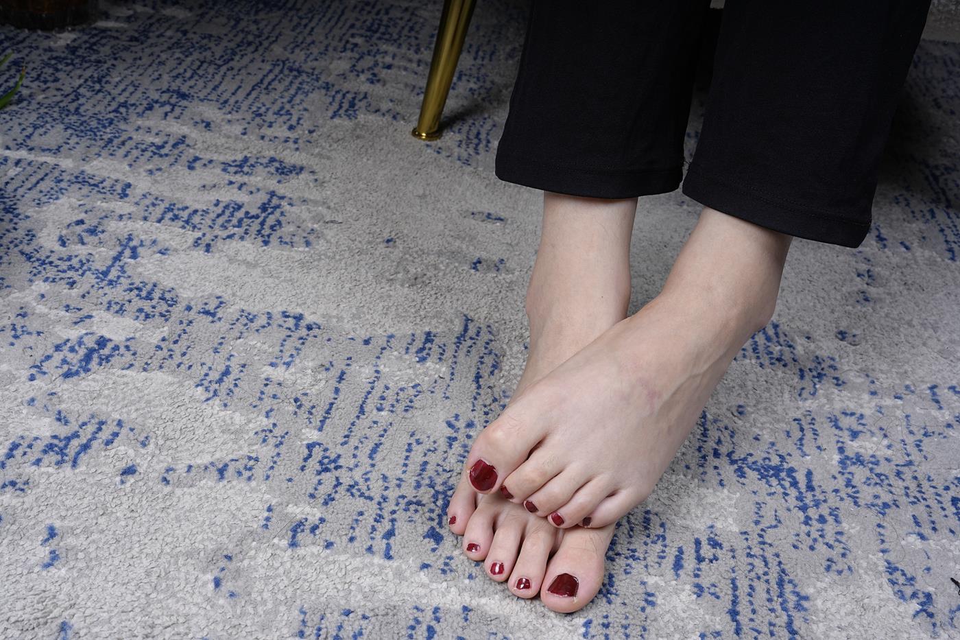 图片[18]-[Sexy Asian Girls Feet] No.021 超级女生Liyuner的姓感的大脚丫 裸足图片 [138P] – 速更版-美库