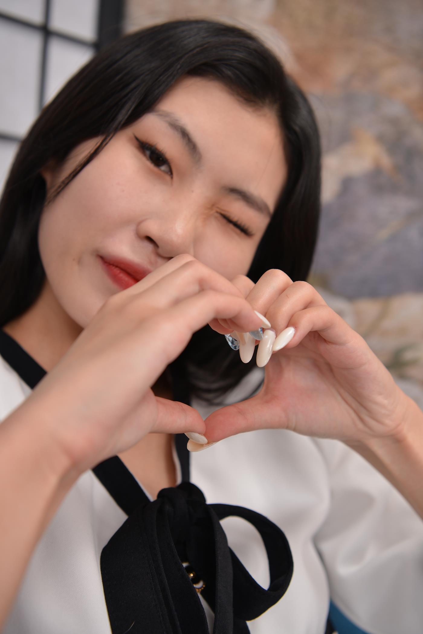 图片[20]-[Sexy Asian Girls Feet] No.022 模特苏溪的姓感的40码大脚丫 裸足图片 [181P] – 速更版-美库