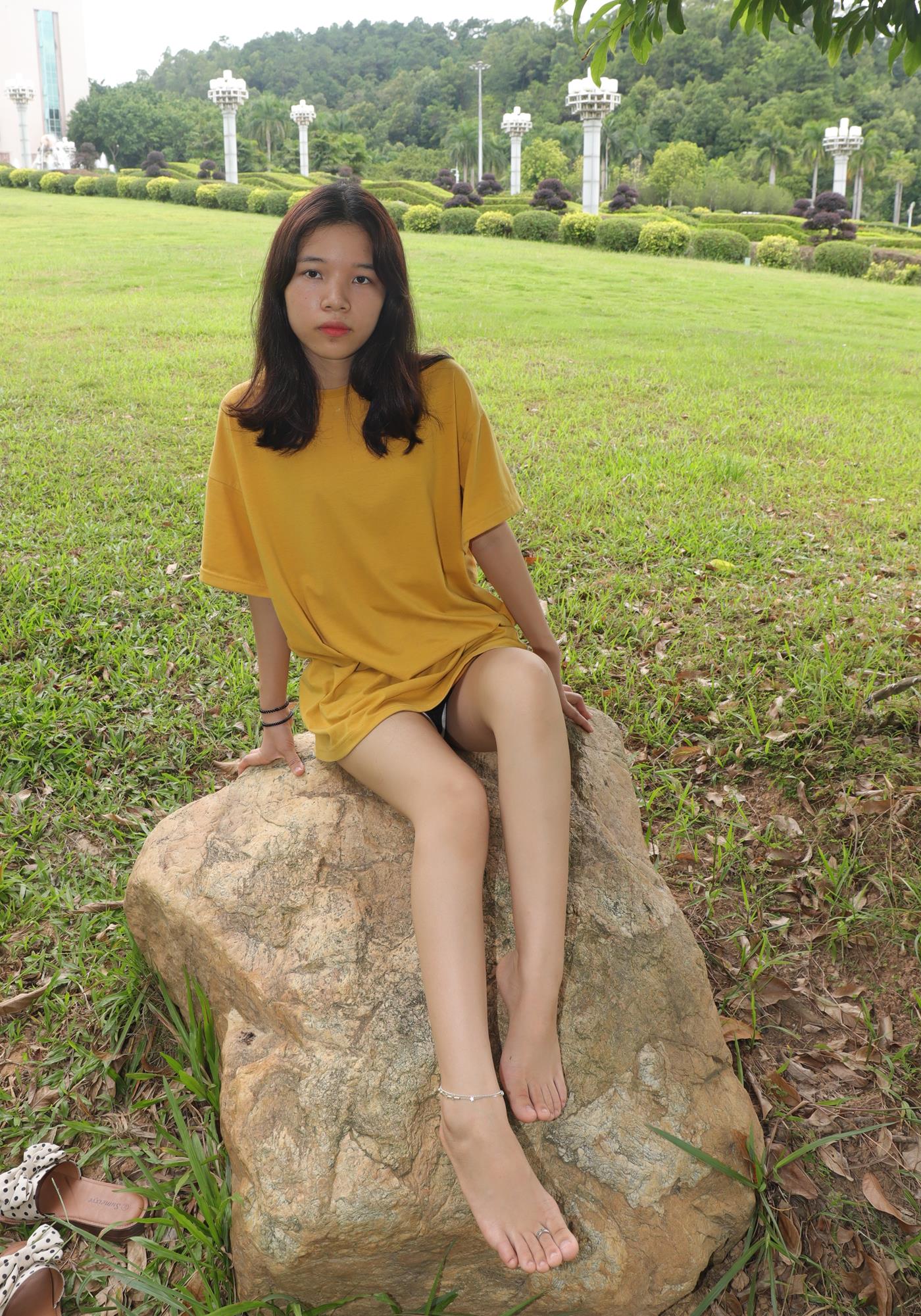 图片[47]-[Pary学生模拍] No.038 新模小宁草地上大方露出美jiao [118P] – 速更版-美库