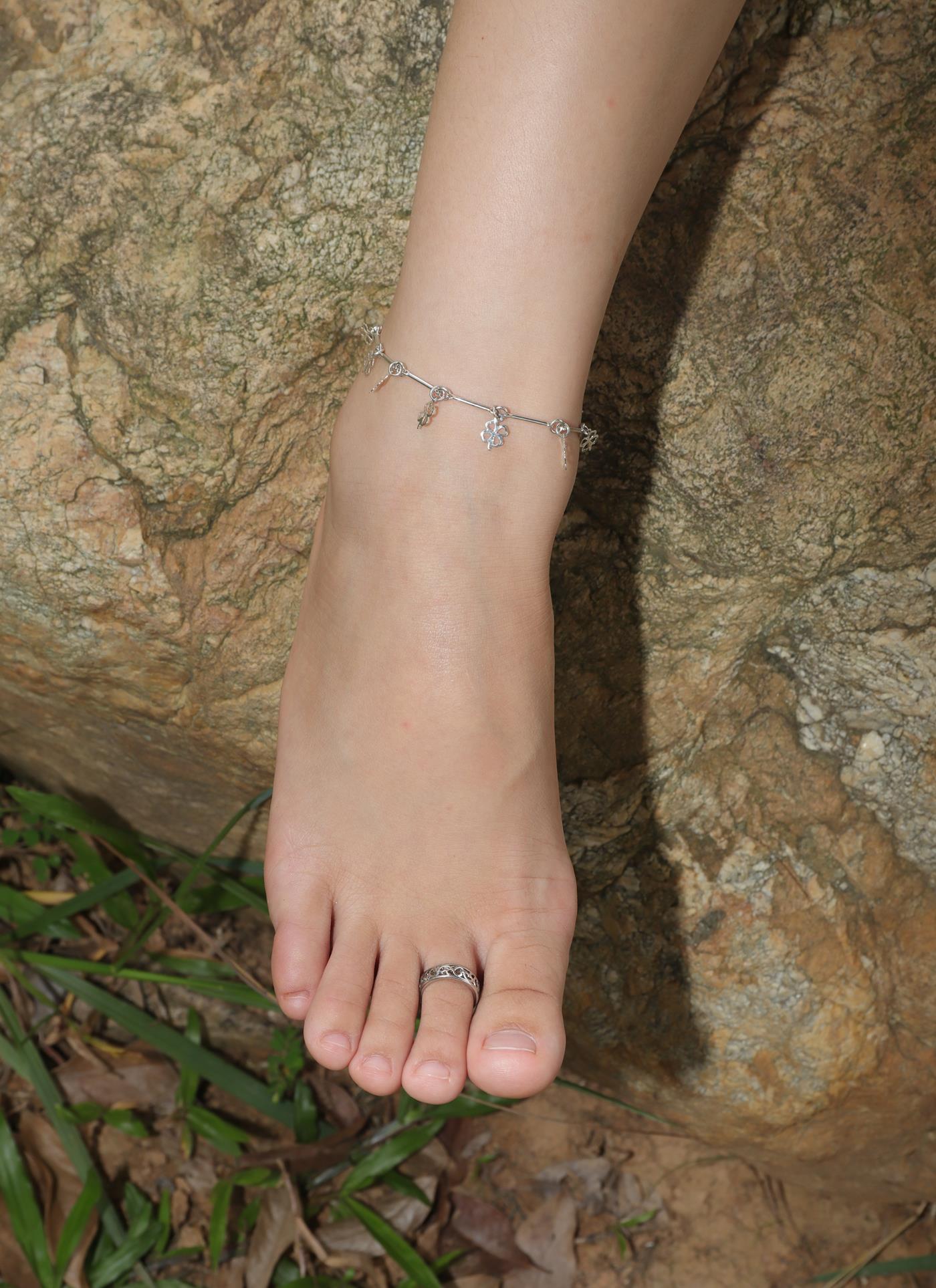 图片[53]-[Pary学生模拍] No.038 新模小宁草地上大方露出美jiao [118P] – 速更版-美库