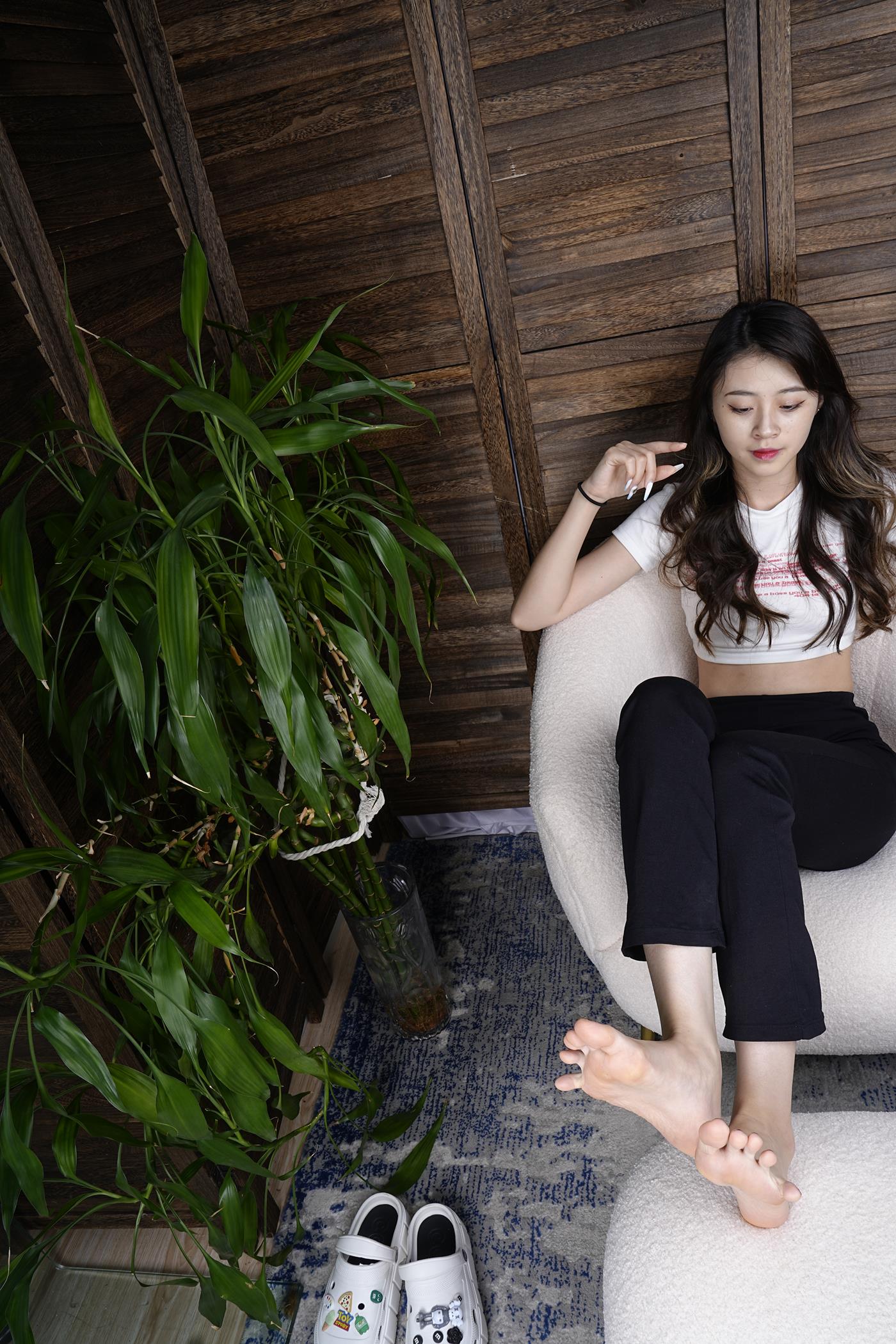 图片[108]-[Sexy Asian Girls Feet] No.021 超级女生Liyuner的姓感的大脚丫 裸足图片 [138P] – 速更版-美库