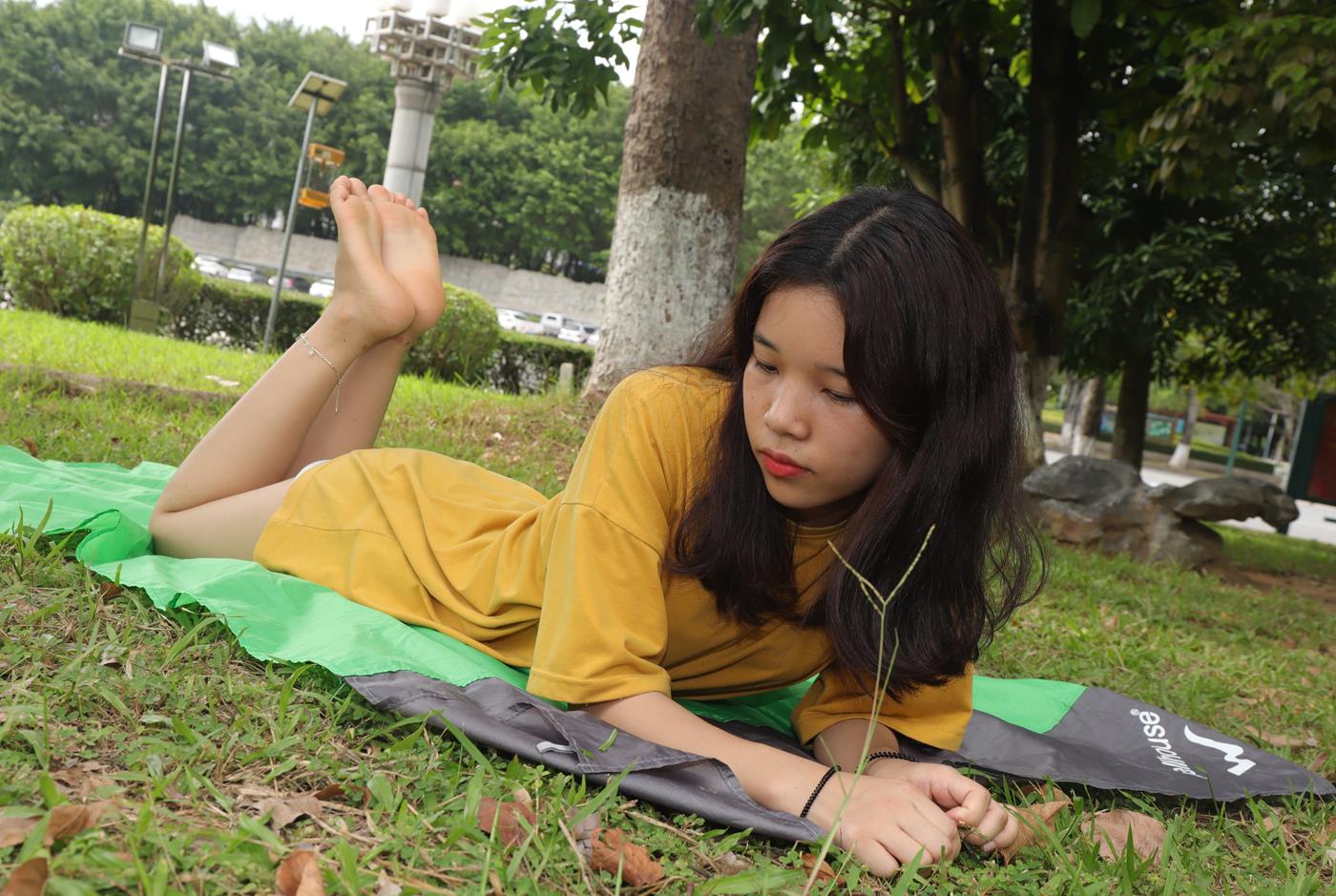 图片[86]-[Pary学生模拍] No.038 新模小宁草地上大方露出美jiao [118P] – 速更版-美库