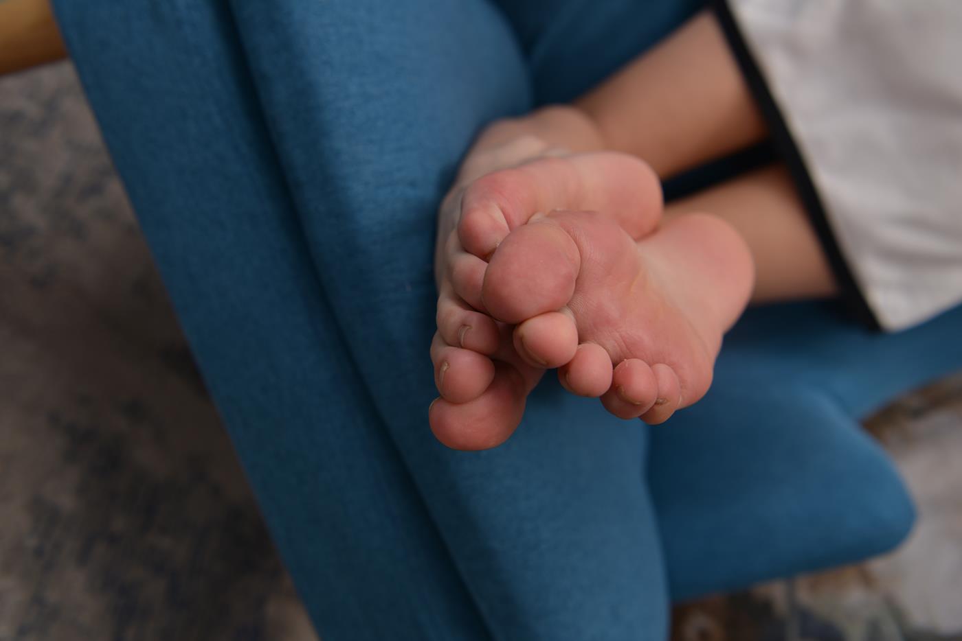 图片[130]-[Sexy Asian Girls Feet] No.022 模特苏溪的姓感的40码大脚丫 裸足图片 [181P] – 速更版-美库