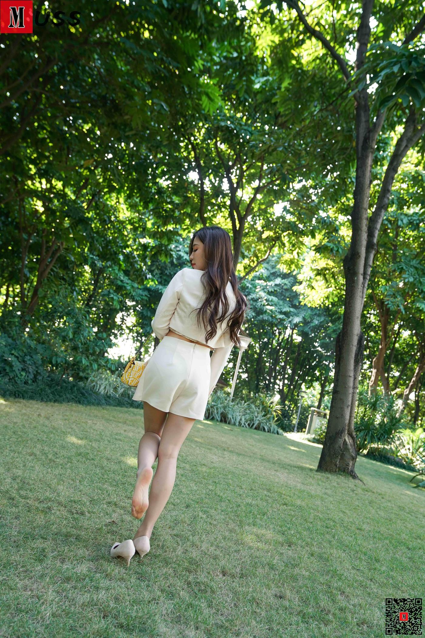 图片[32]-[MussGirl慕丝女郎]NO.412 草地上得精灵A[99P] – 速更版-美库